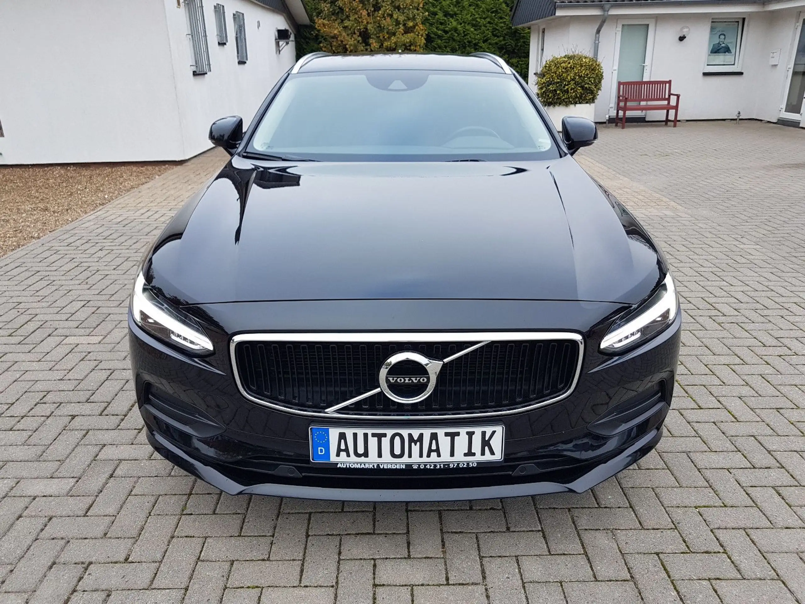 Volvo - V90