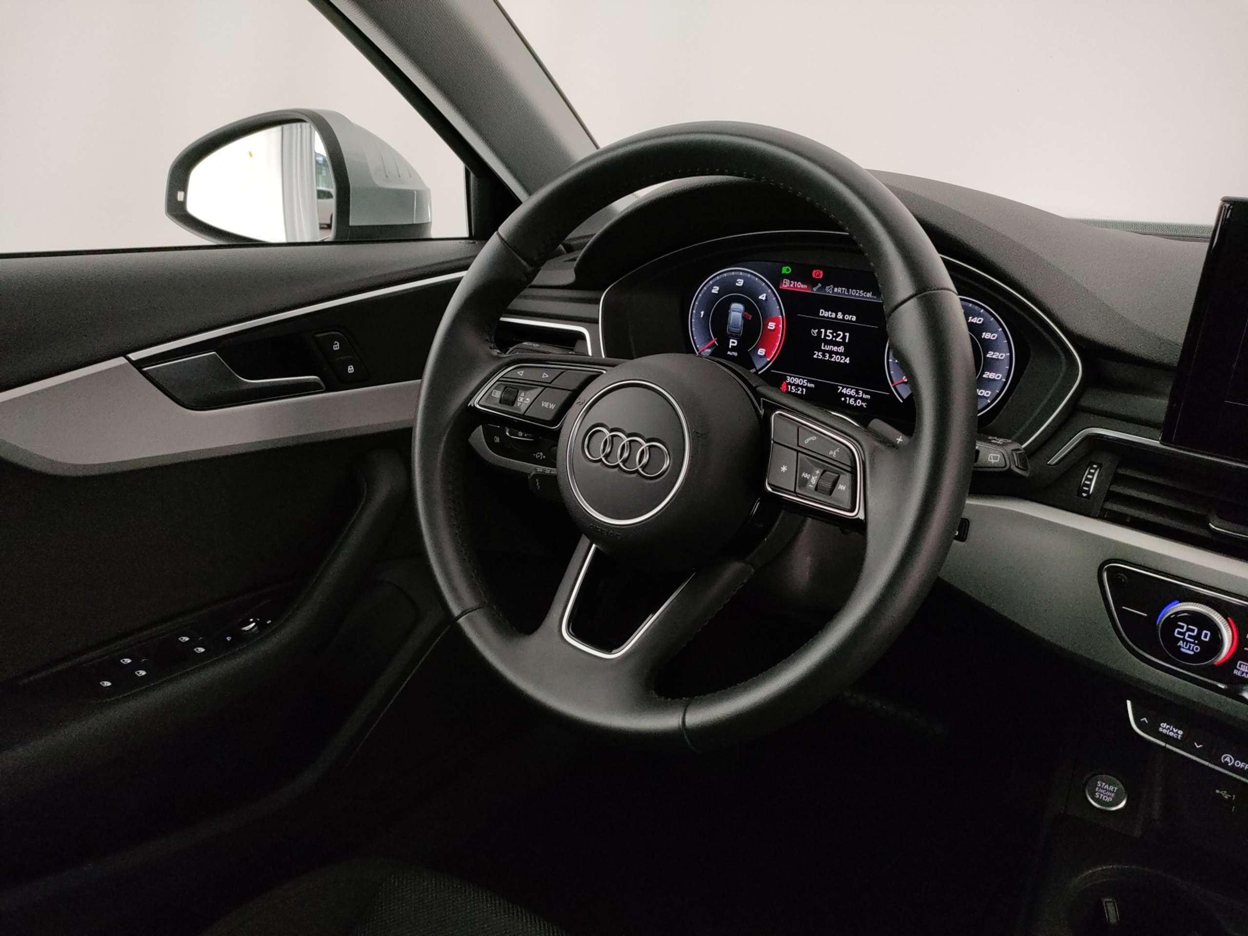 Audi - A4