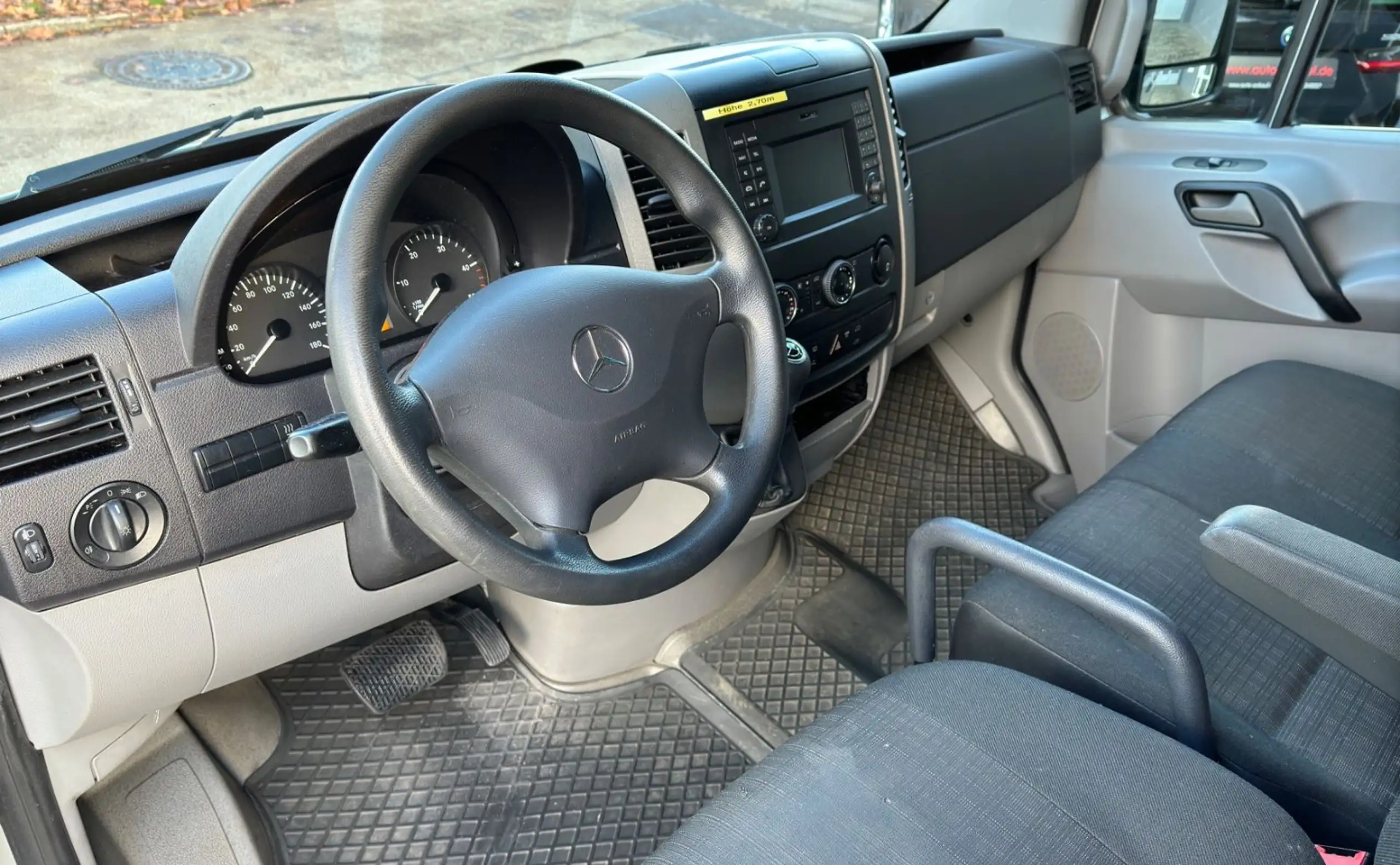 Mercedes-Benz - Sprinter