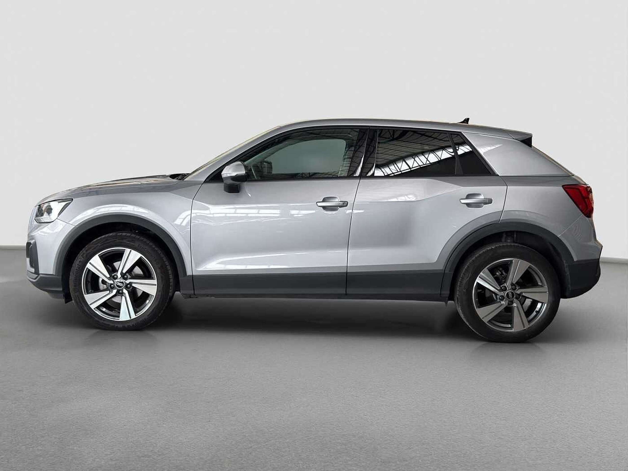 Audi - Q2