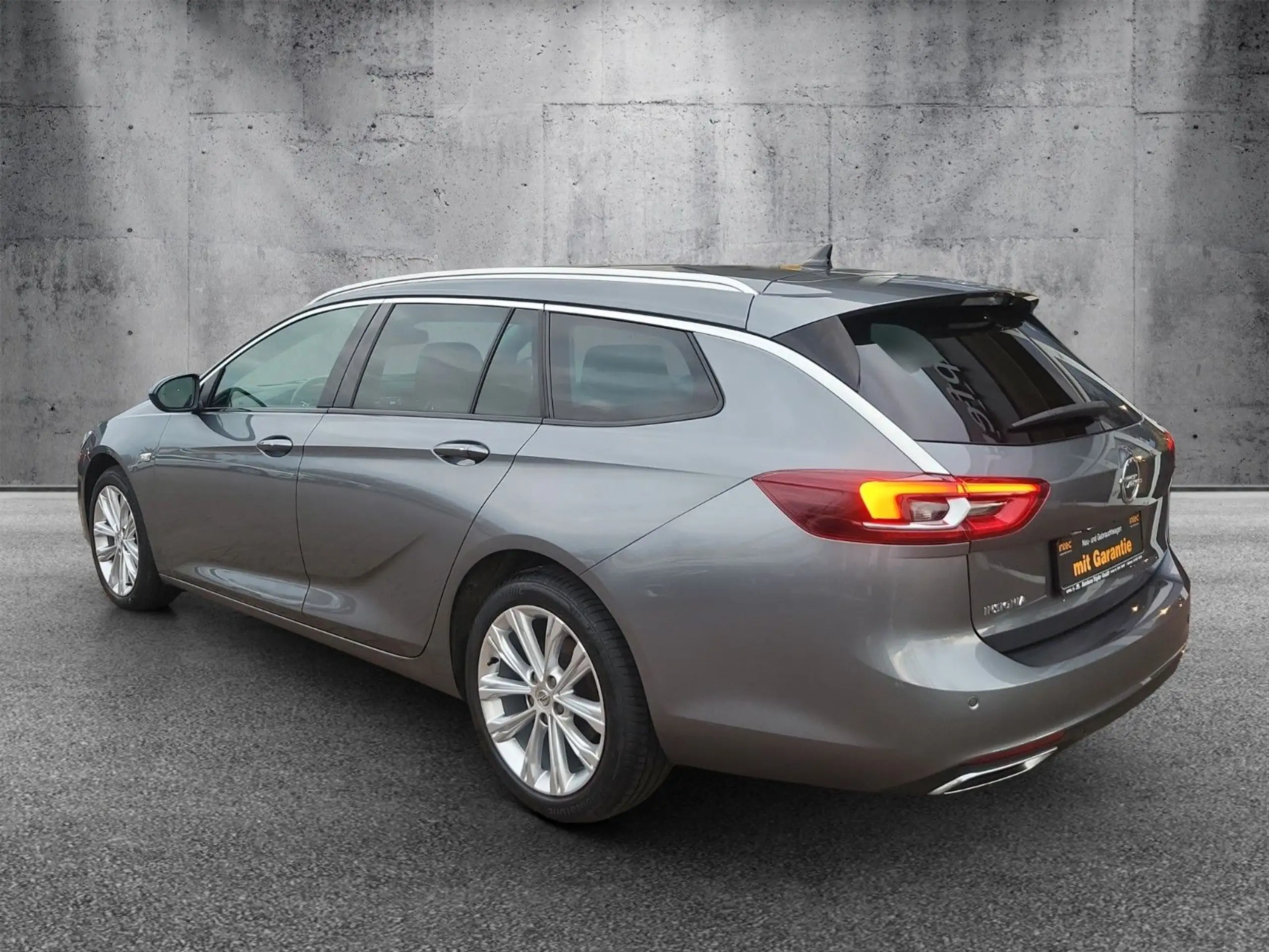 Opel - Insignia