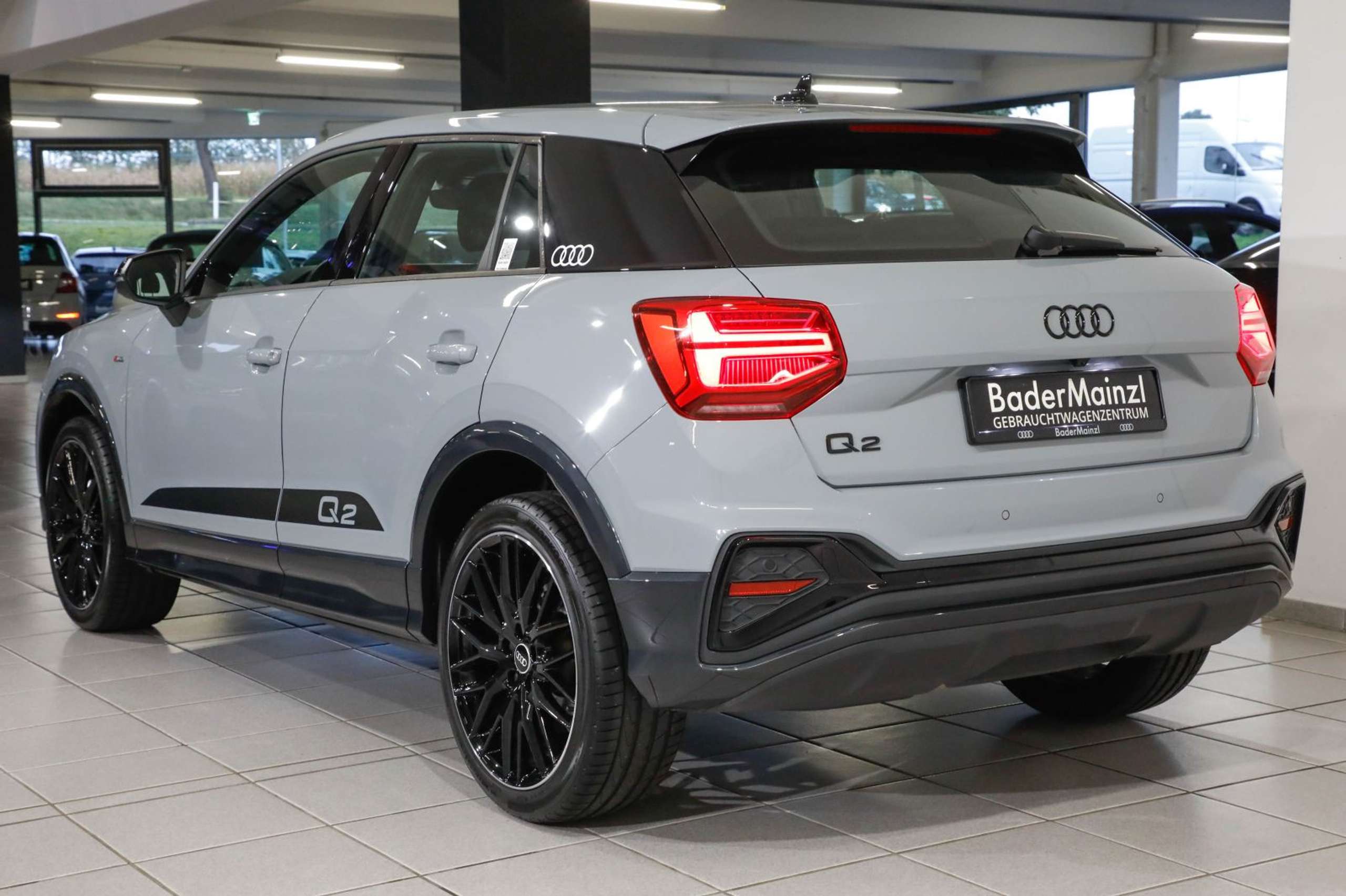 Audi - Q2