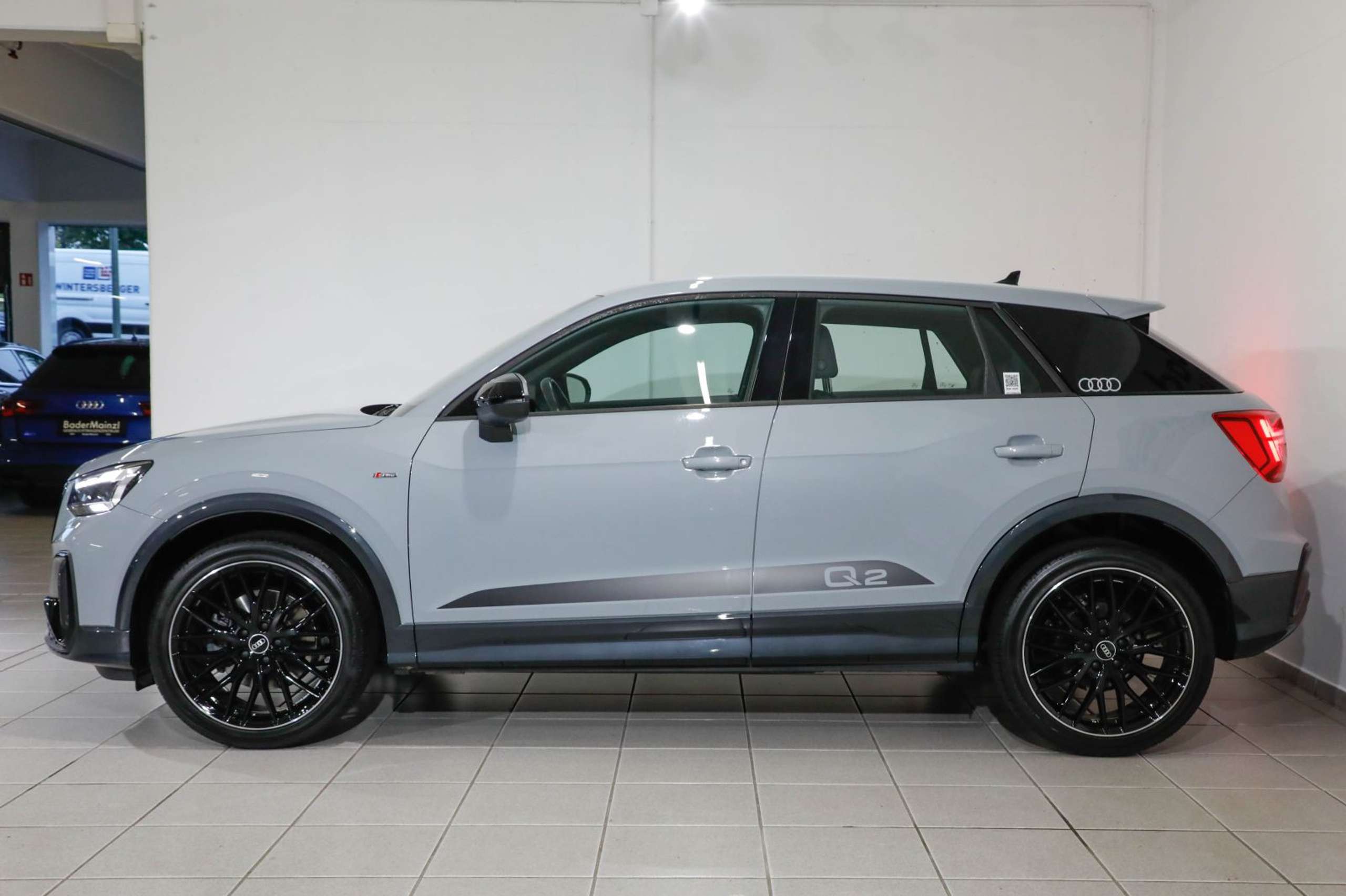 Audi - Q2