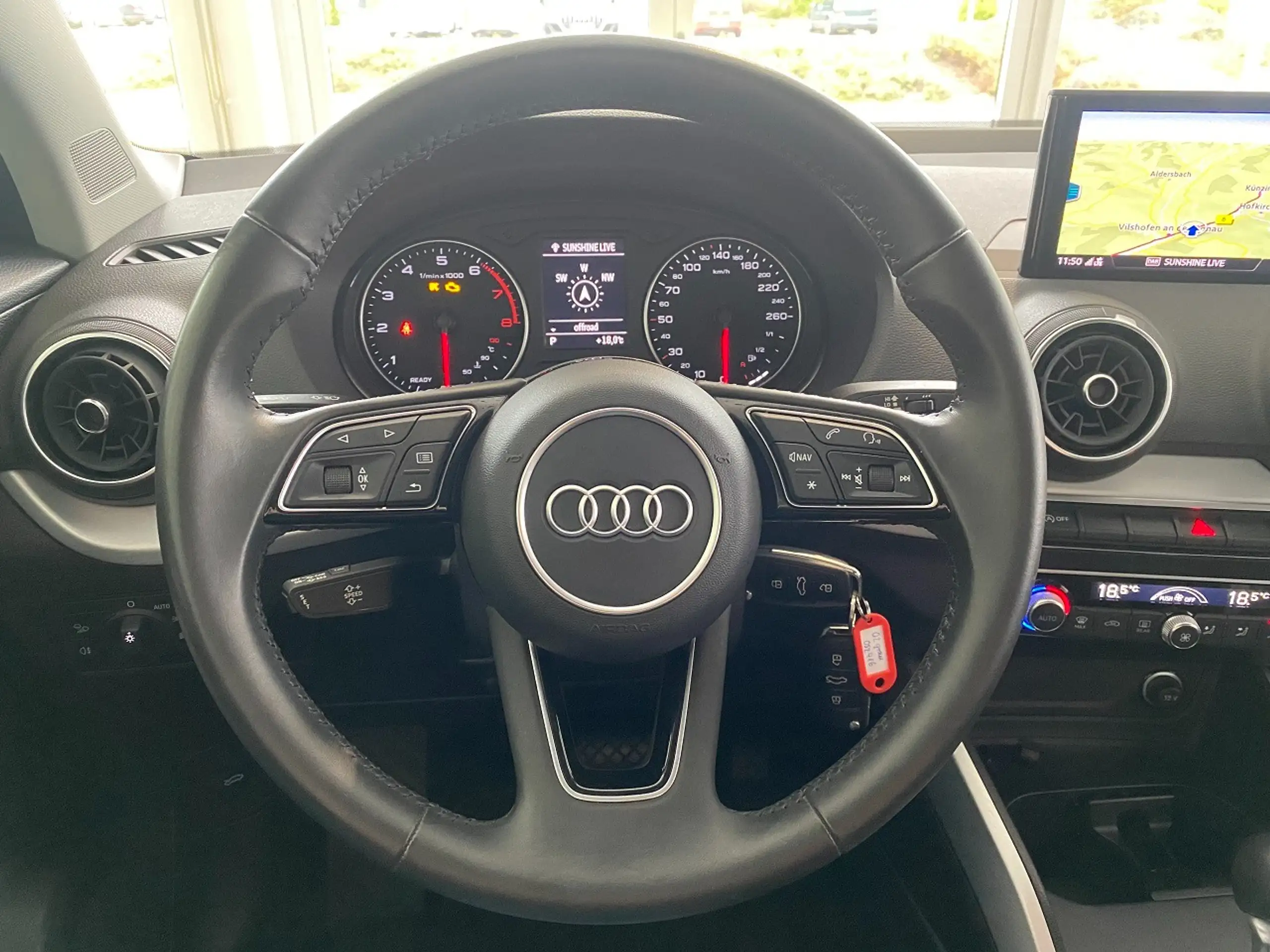 Audi - Q2