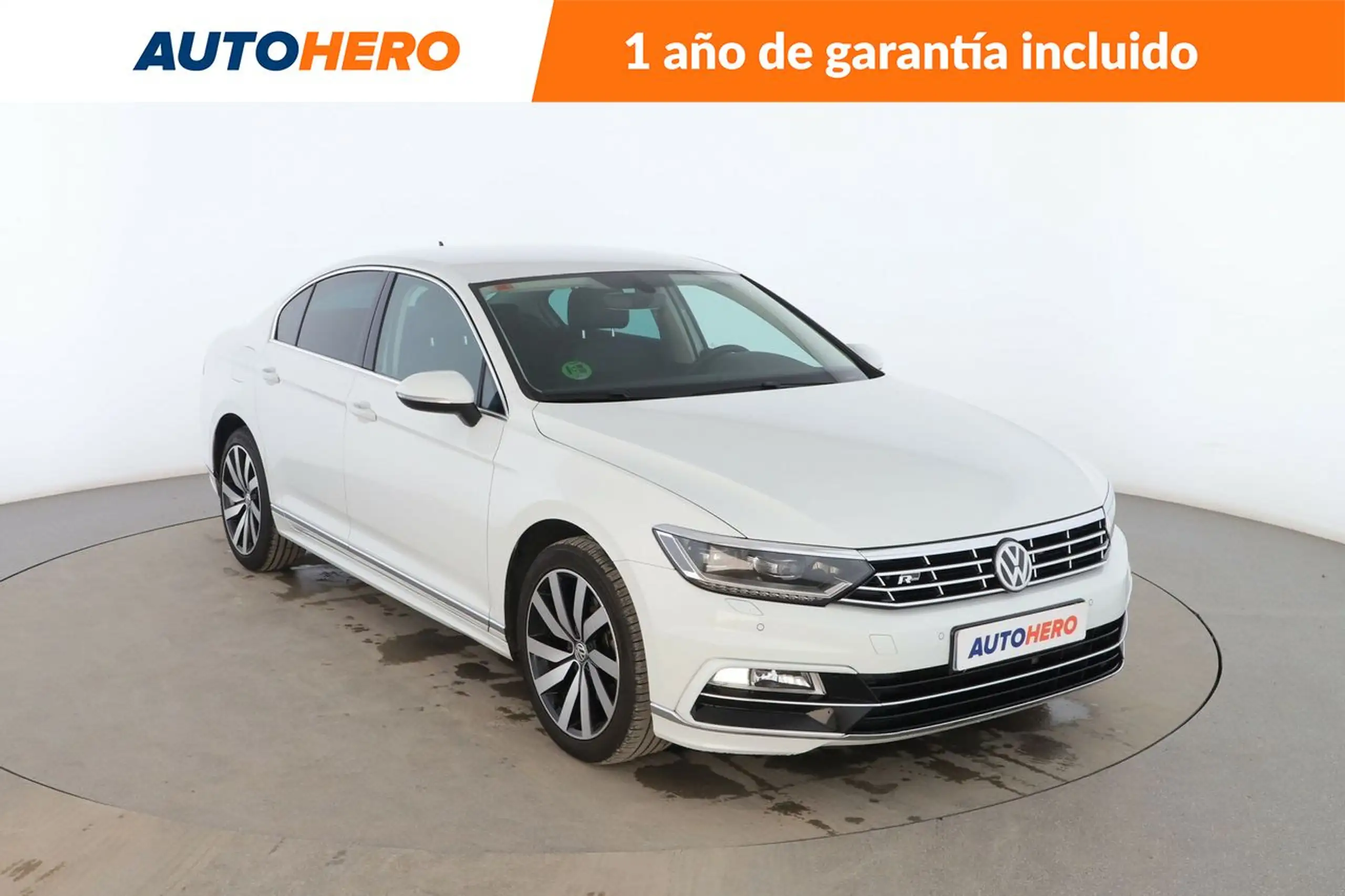 Volkswagen - Passat