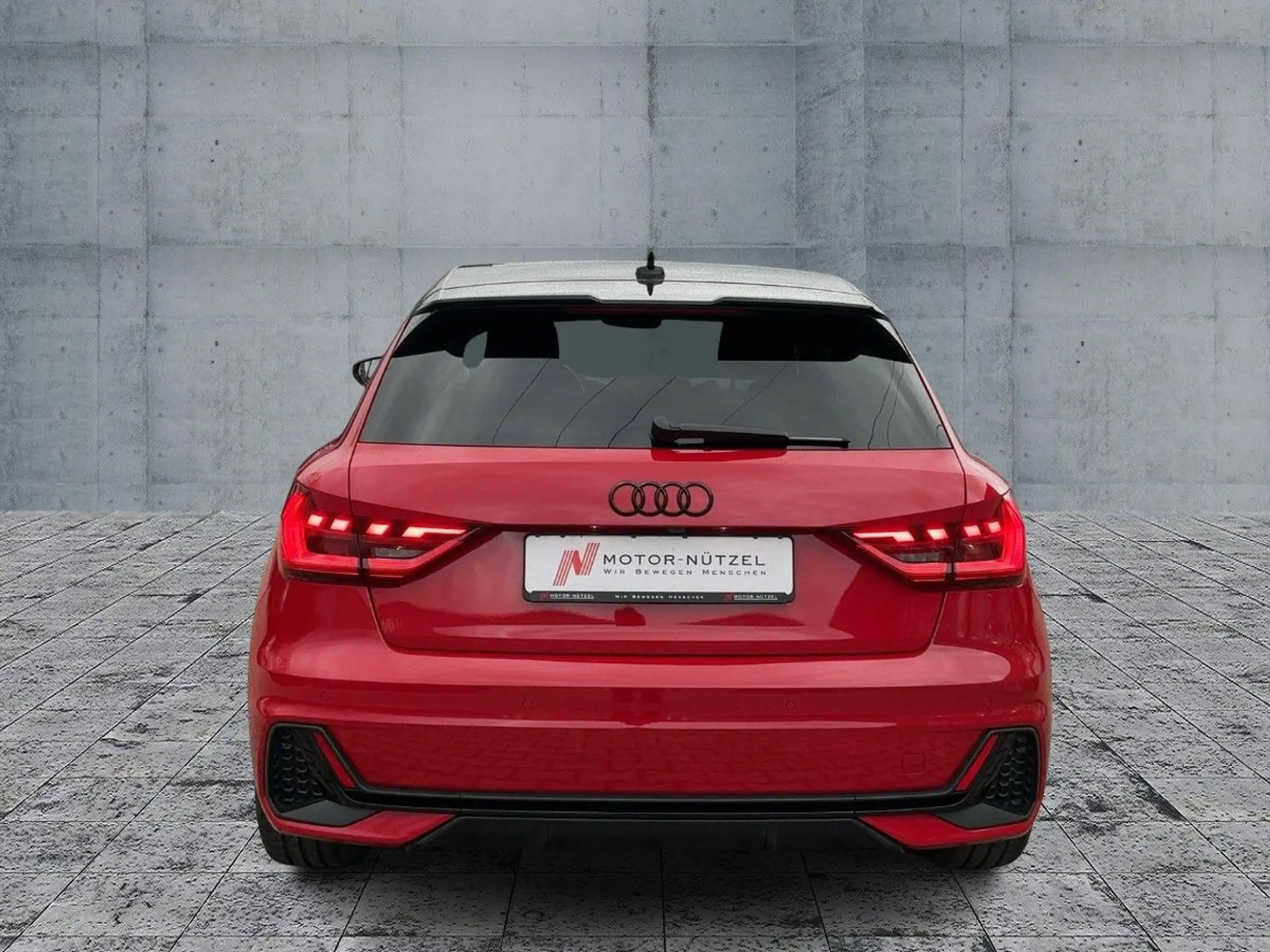 Audi - A1