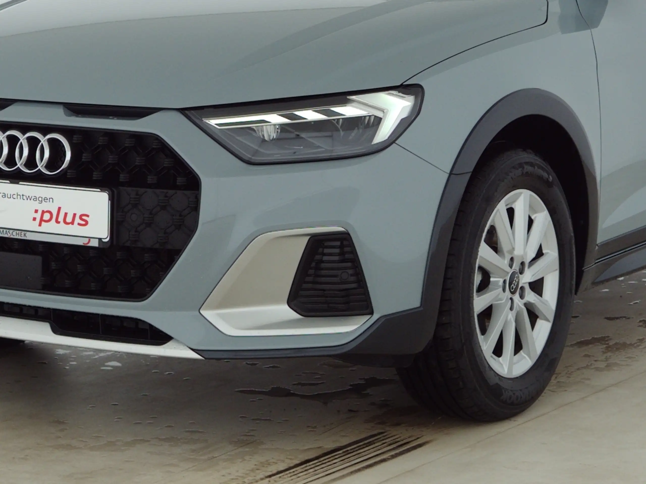 Audi - A1