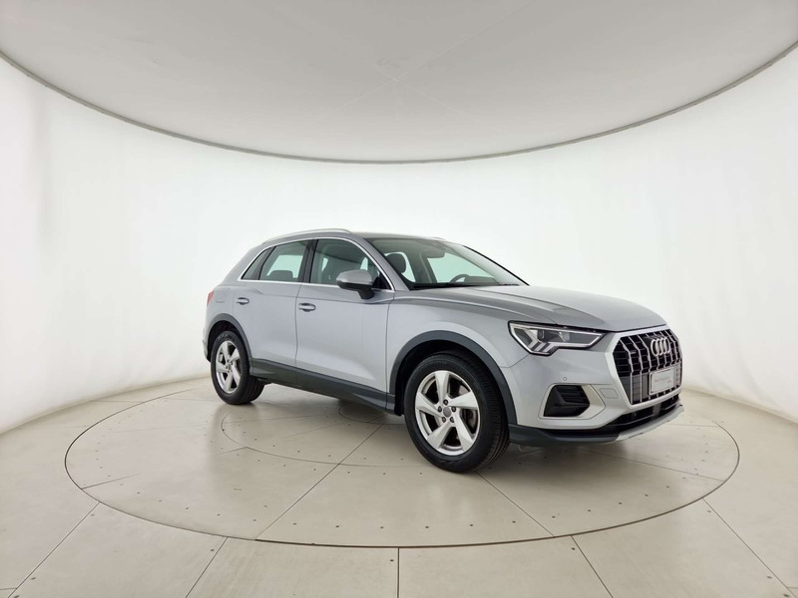 Audi - Q3