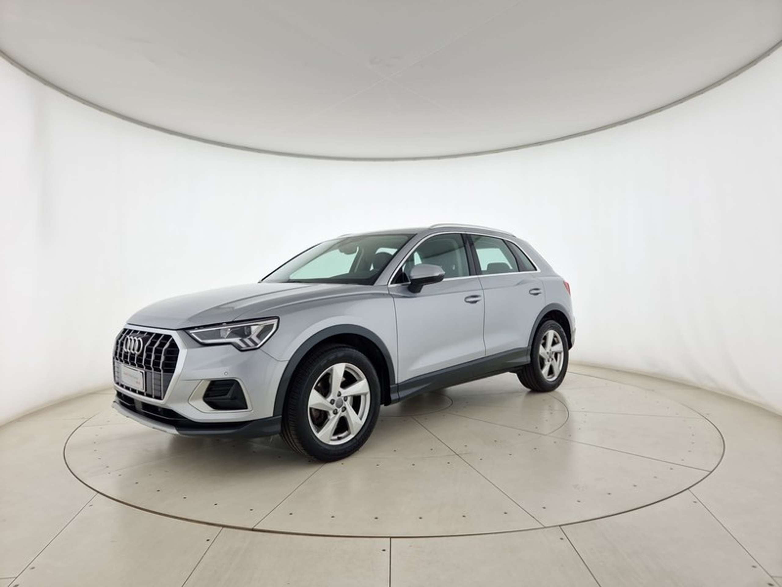 Audi - Q3