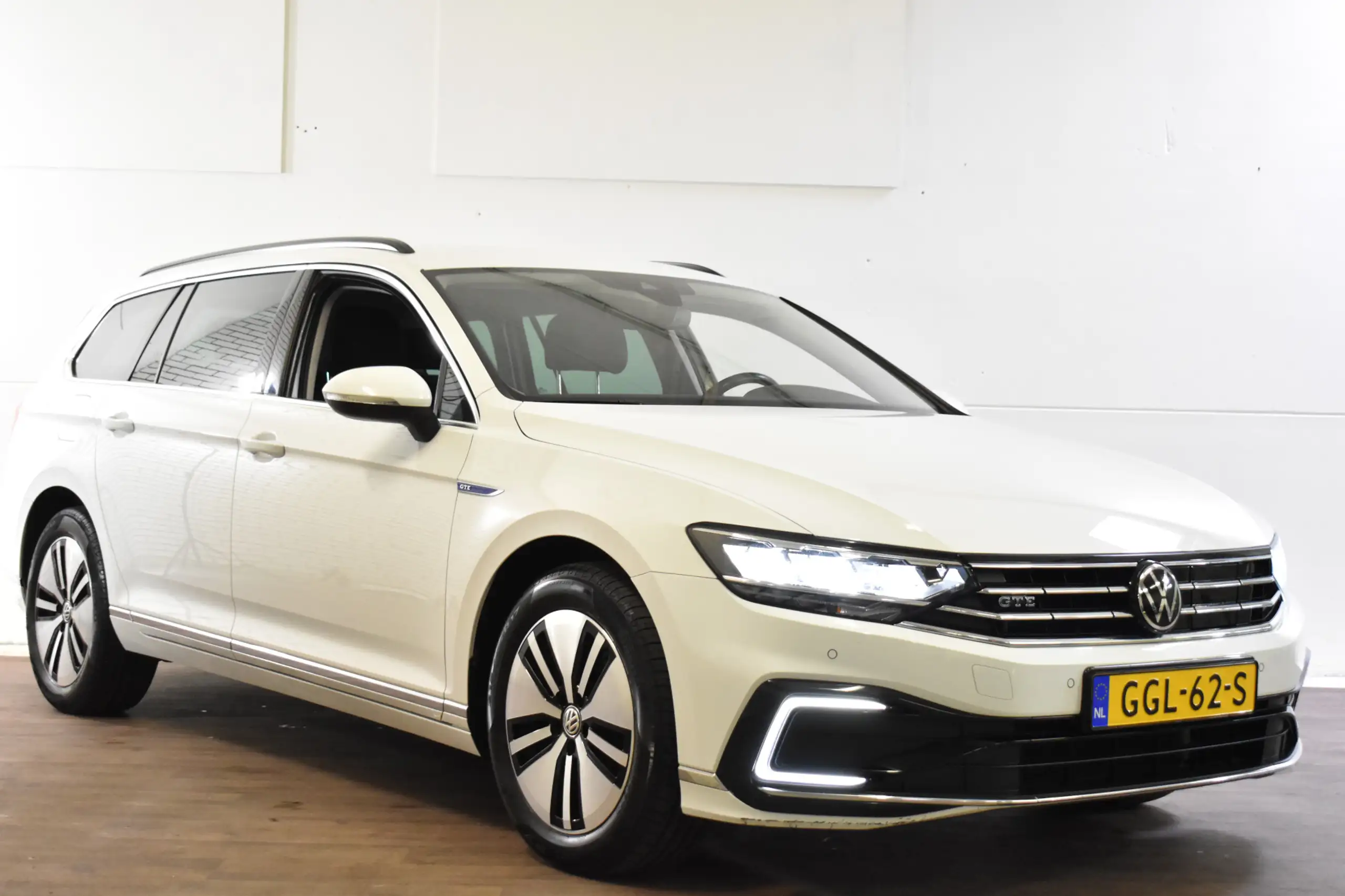 Volkswagen - Passat Variant