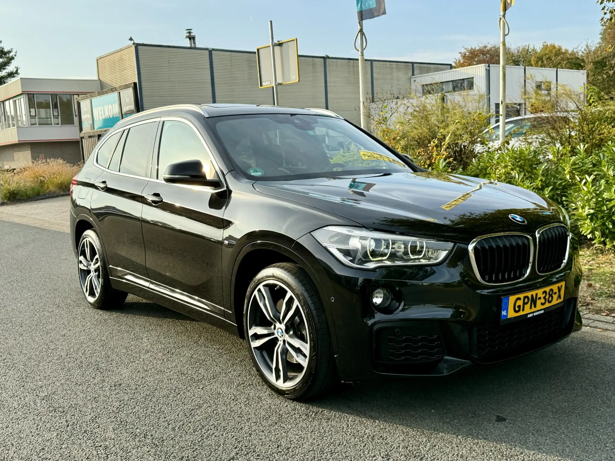 BMW - X1