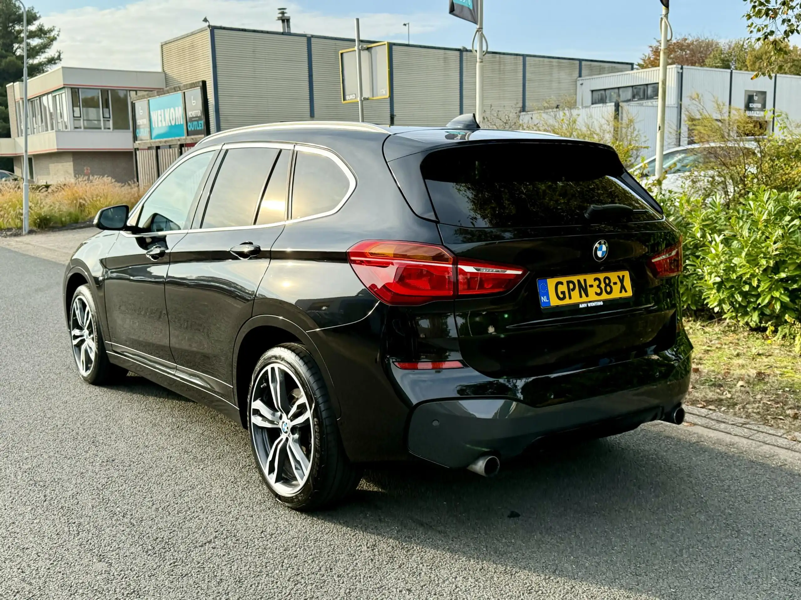 BMW - X1