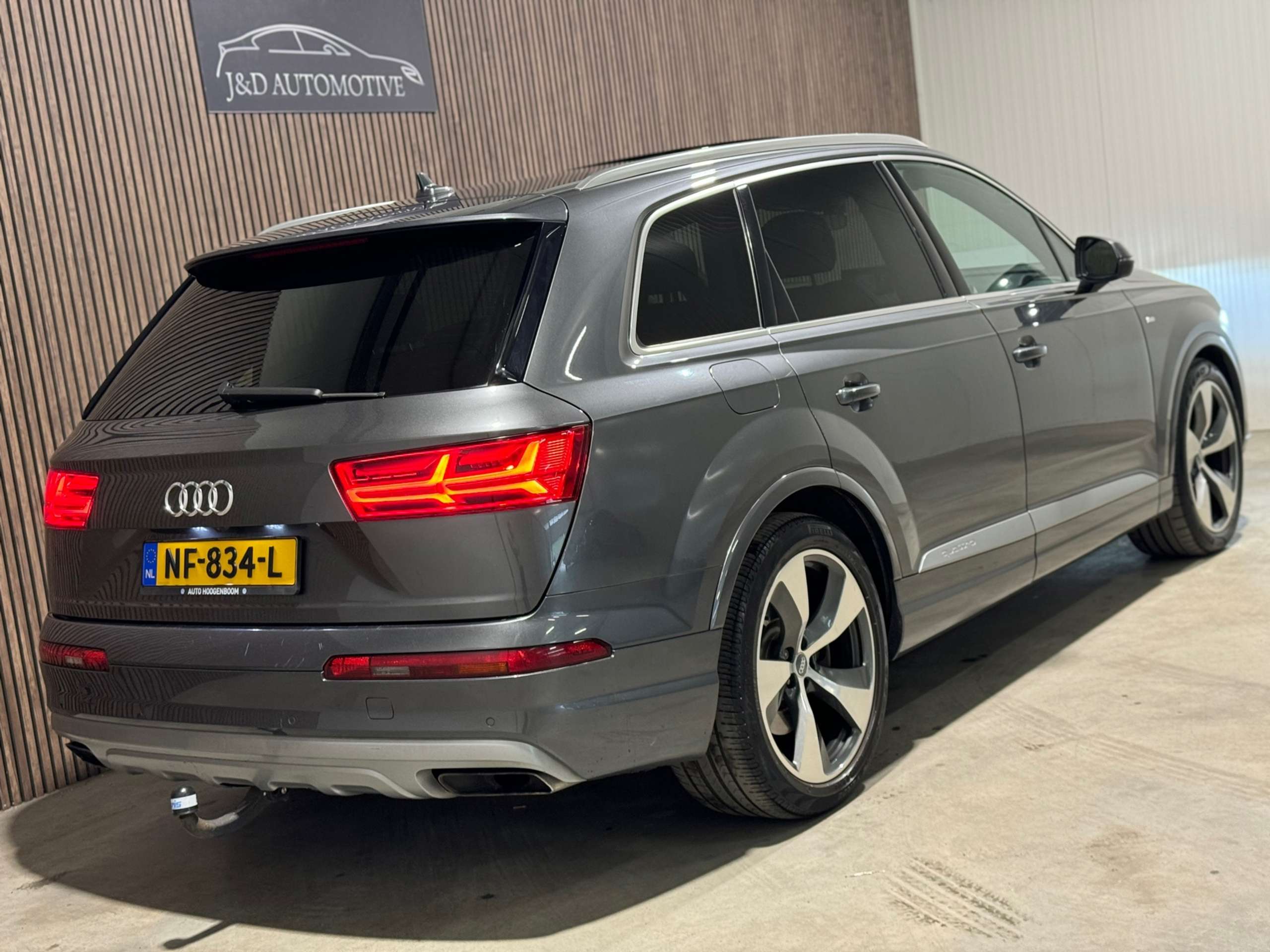 Audi - Q7