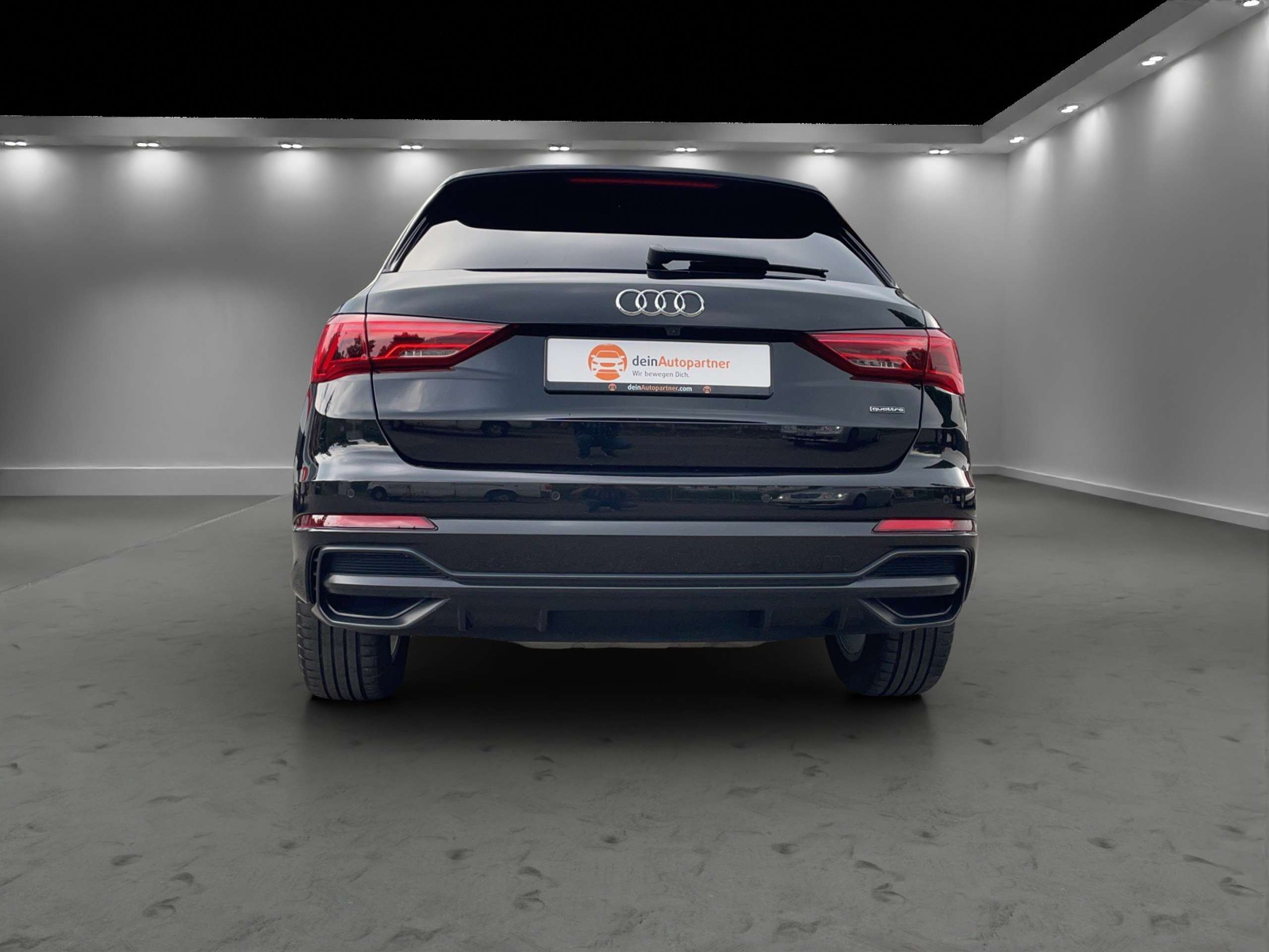 Audi - Q3