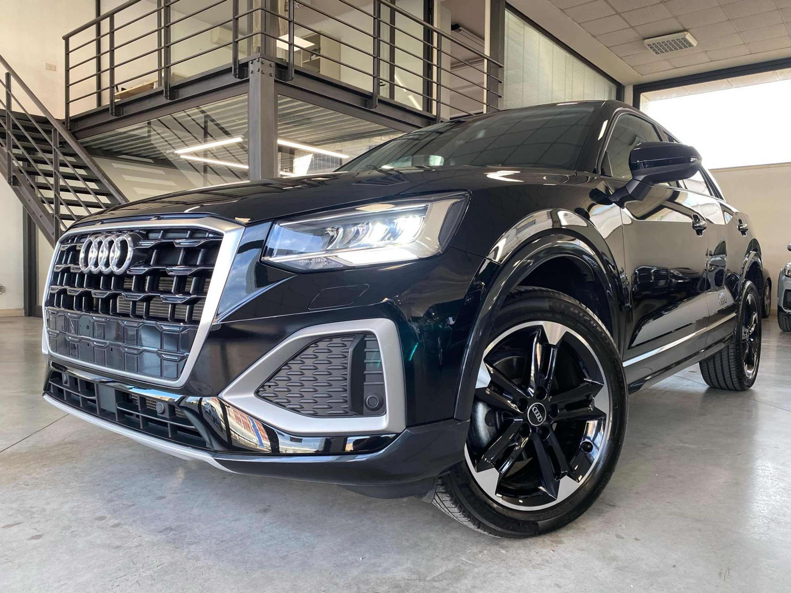 Audi - Q2