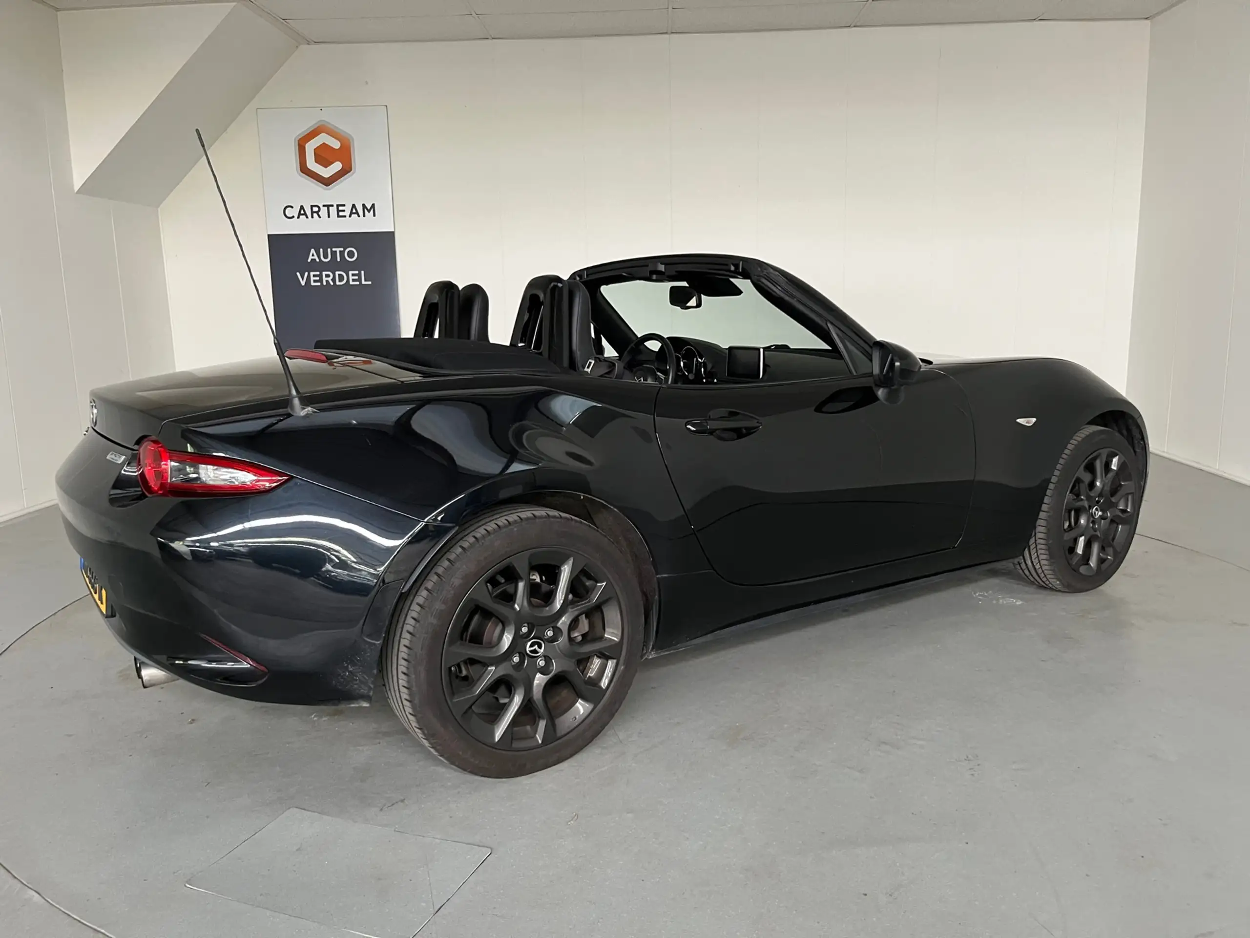 Mazda - MX-5