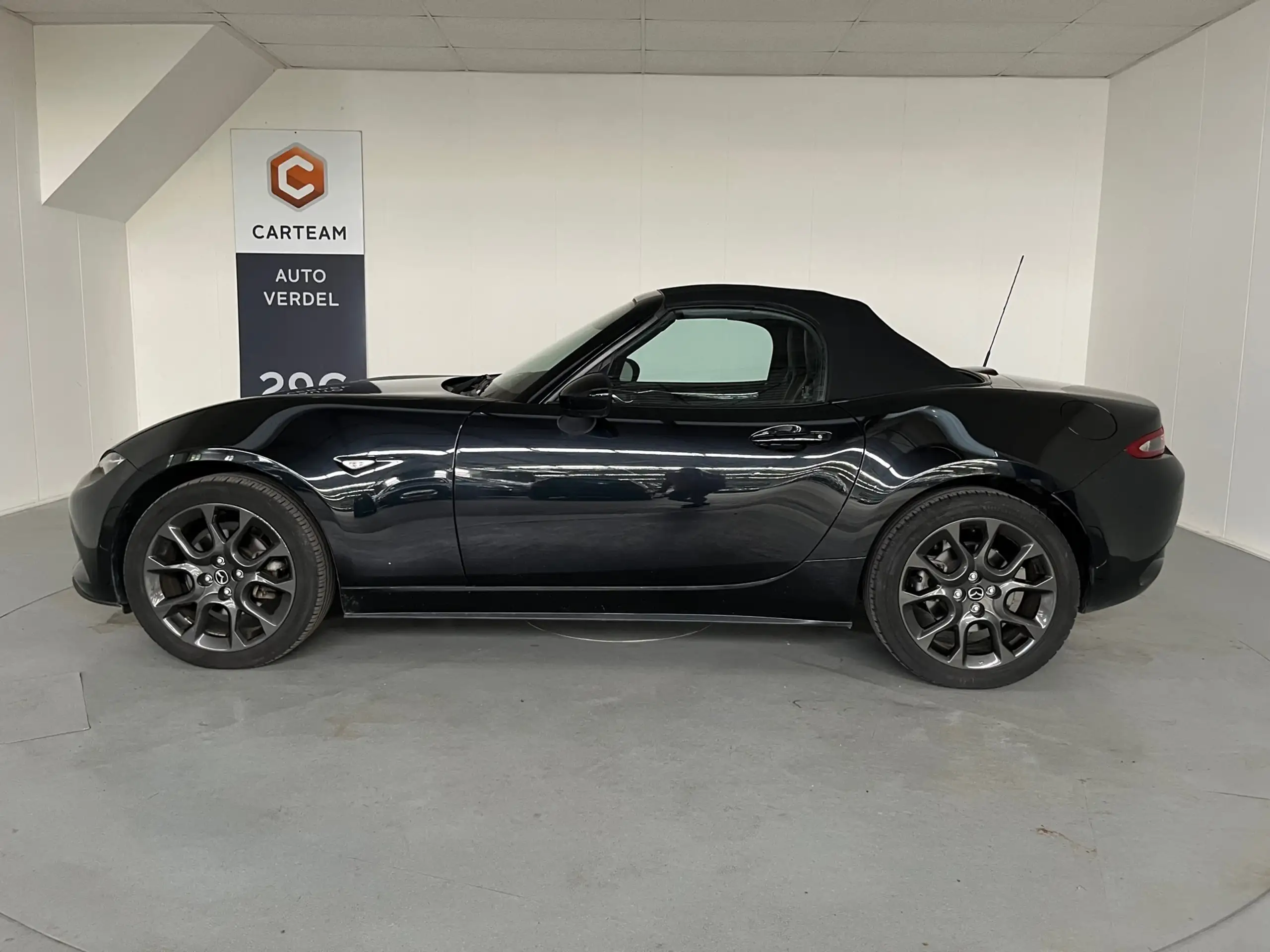 Mazda - MX-5