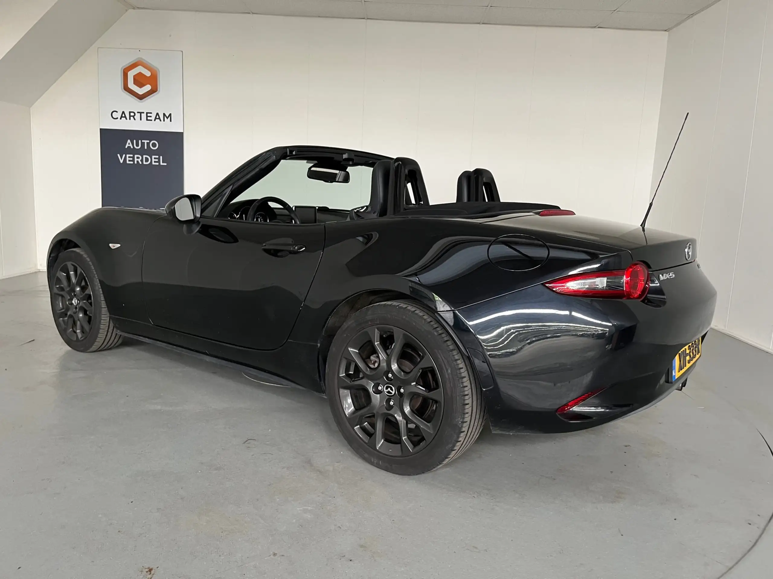 Mazda - MX-5