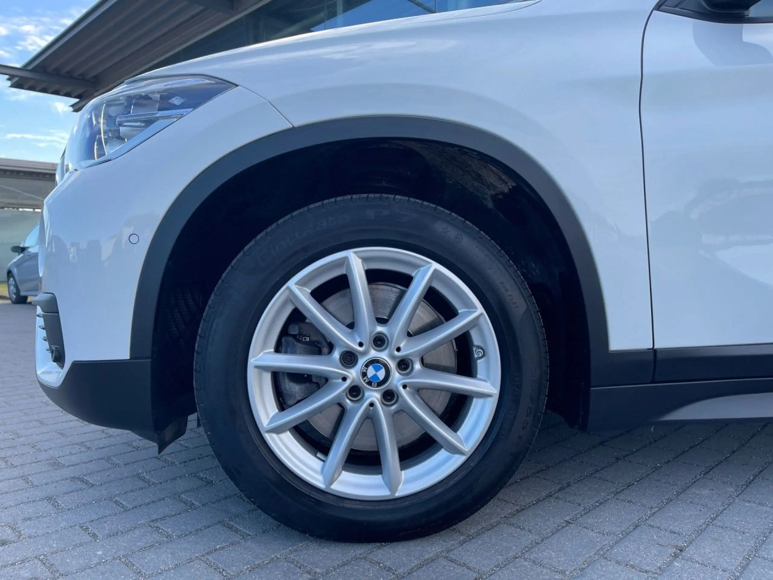 BMW - X1