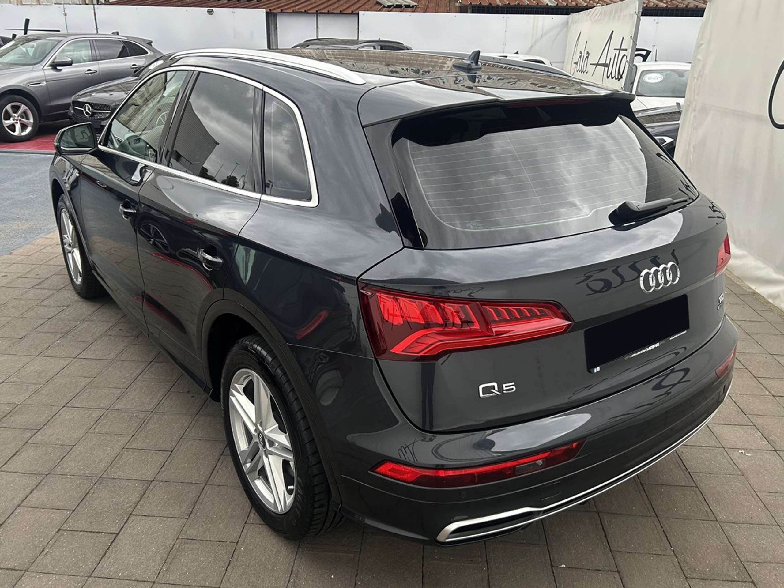 Audi - Q5