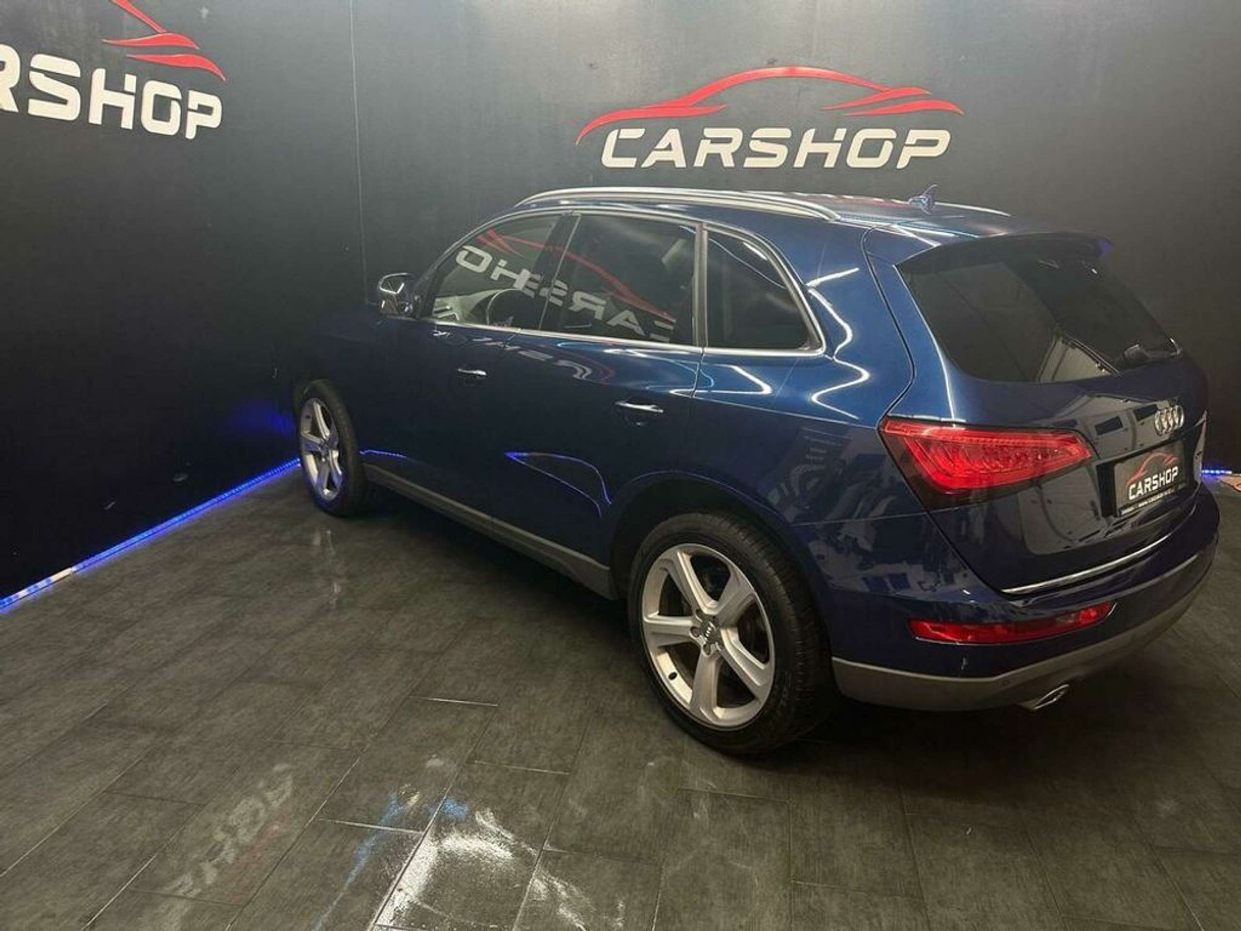 Audi - Q5