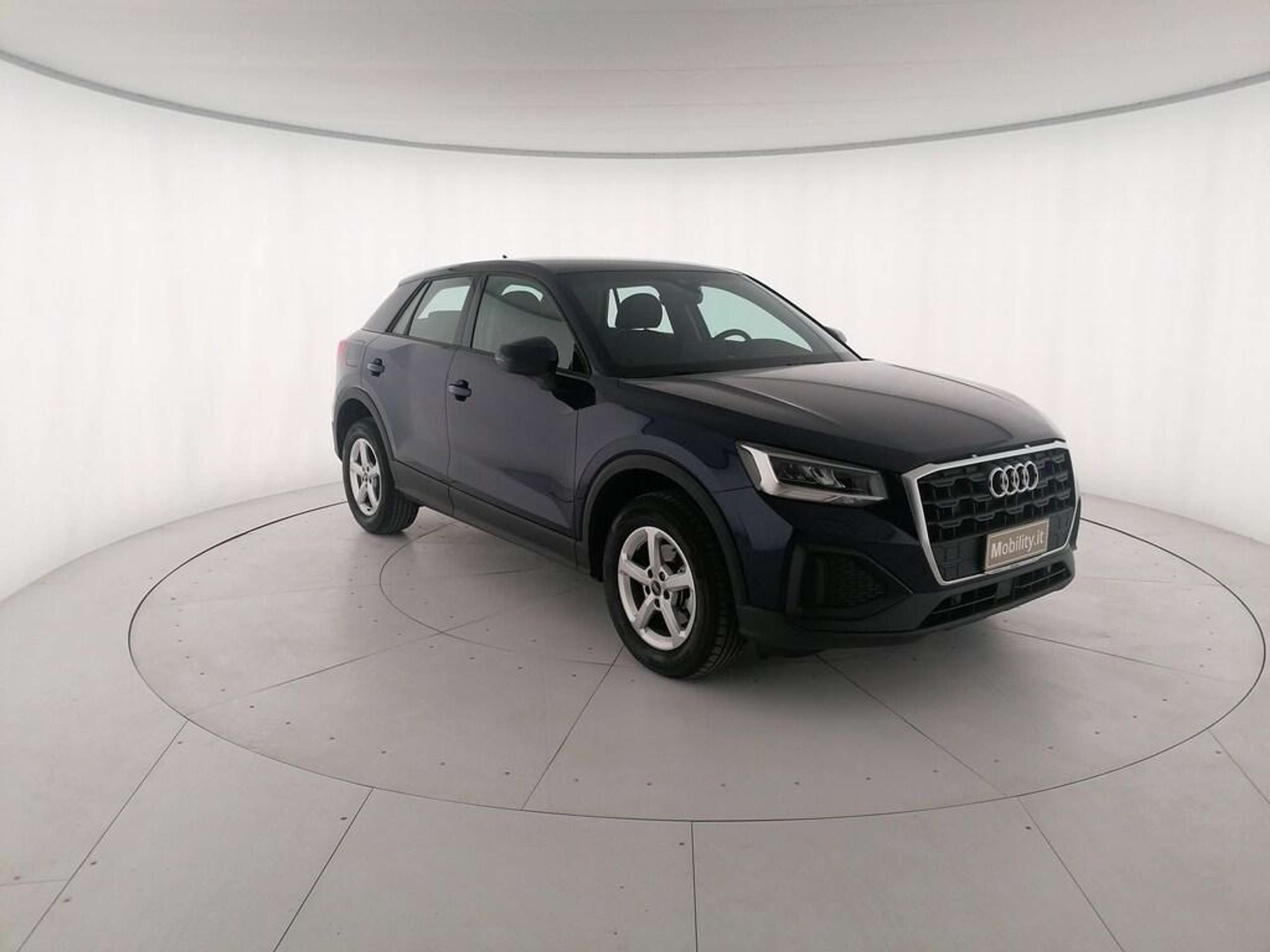 Audi - Q2