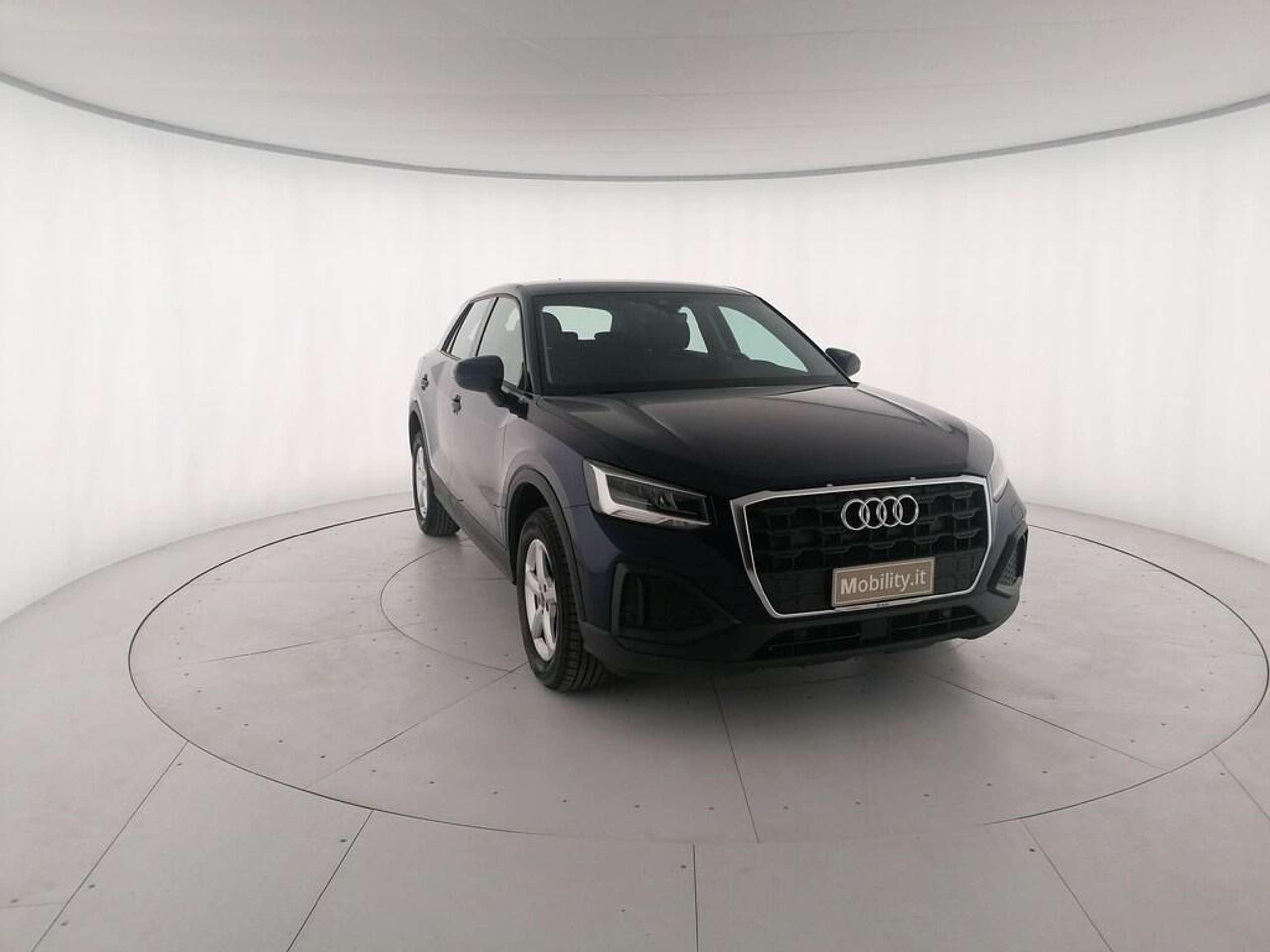 Audi - Q2