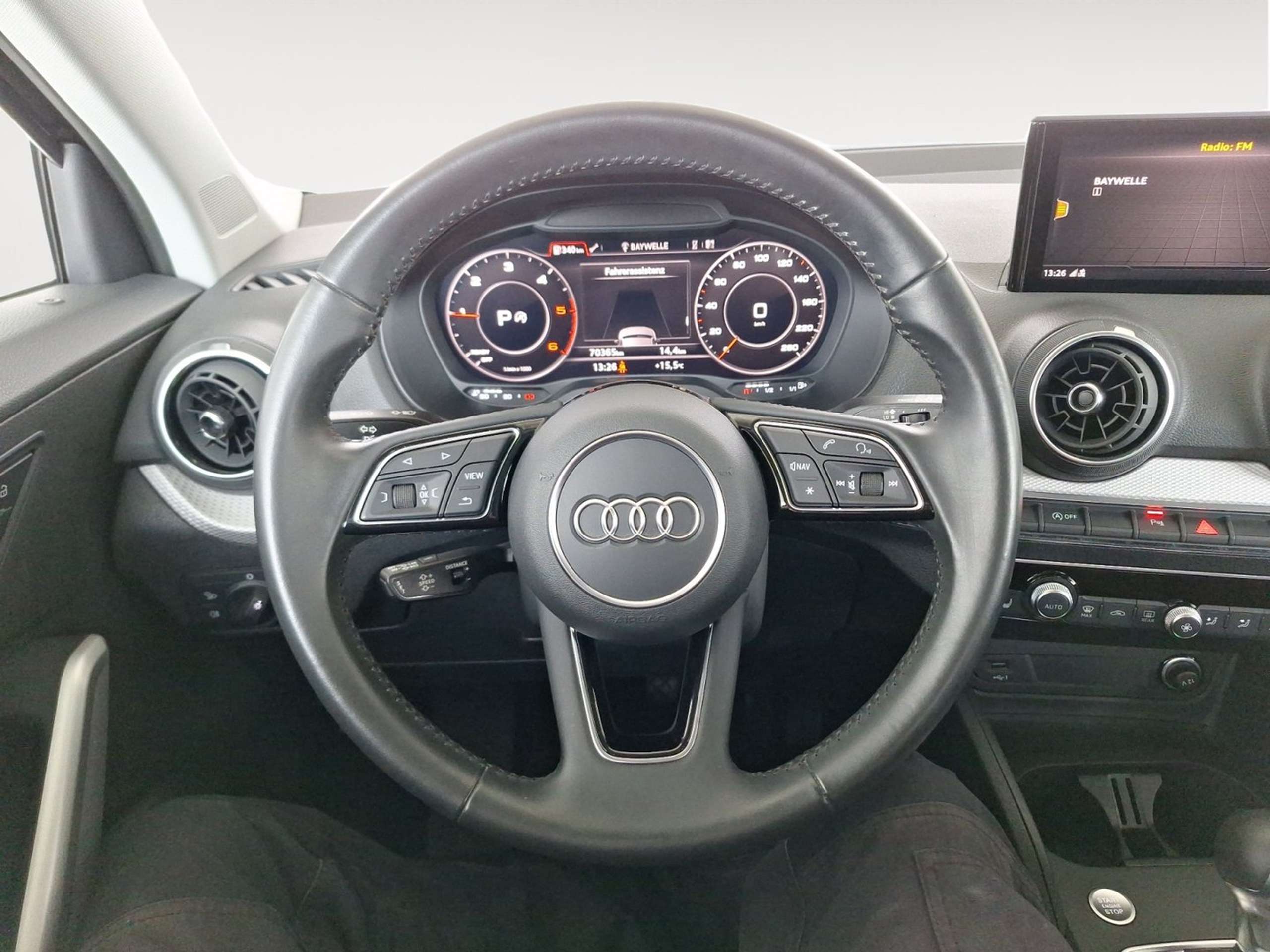 Audi - Q2