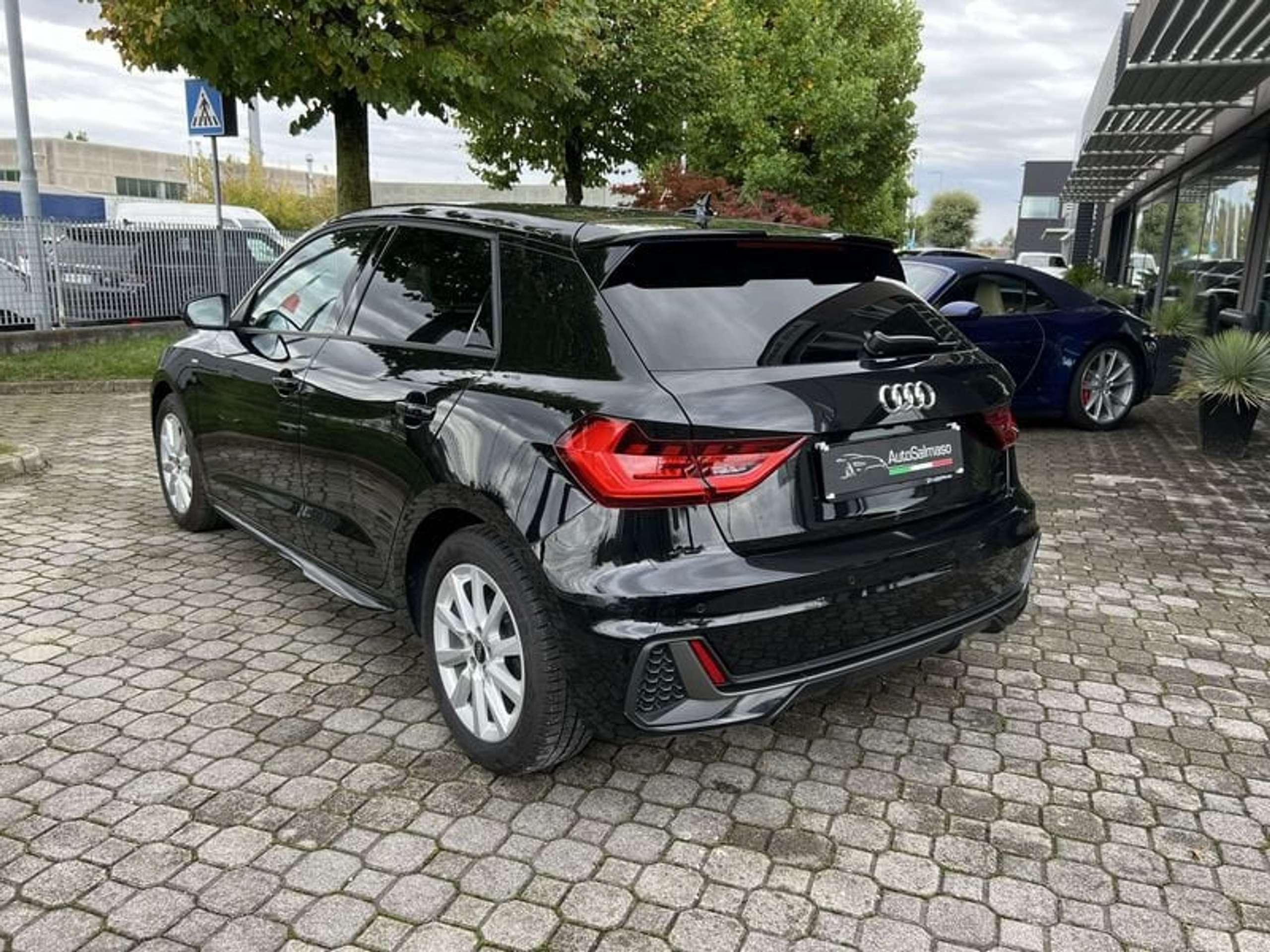 Audi - A1