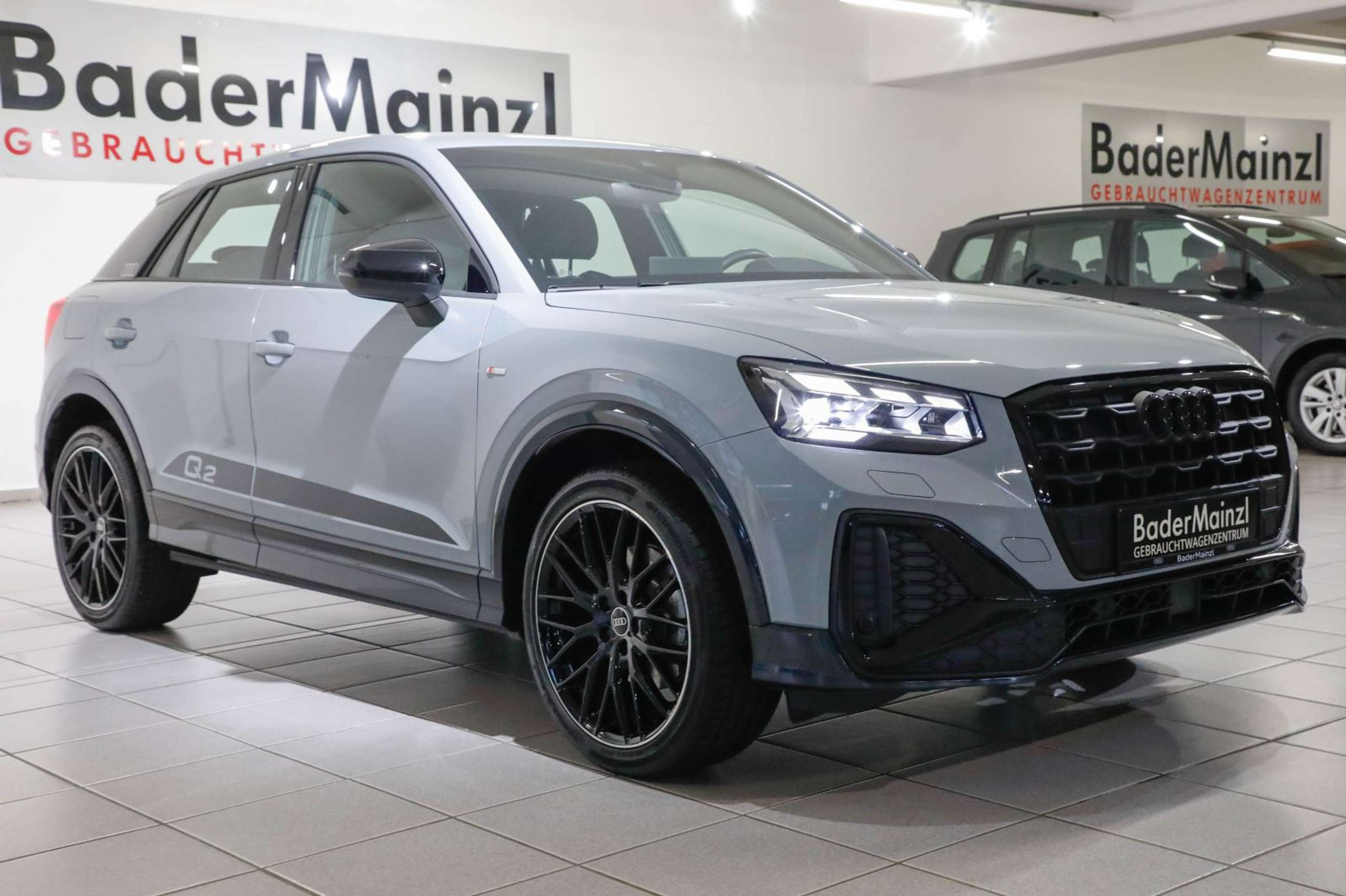 Audi - Q2