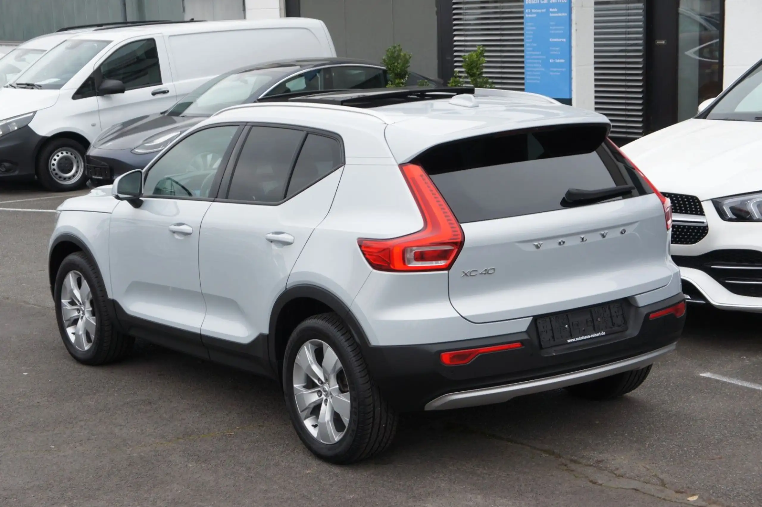 Volvo - XC40