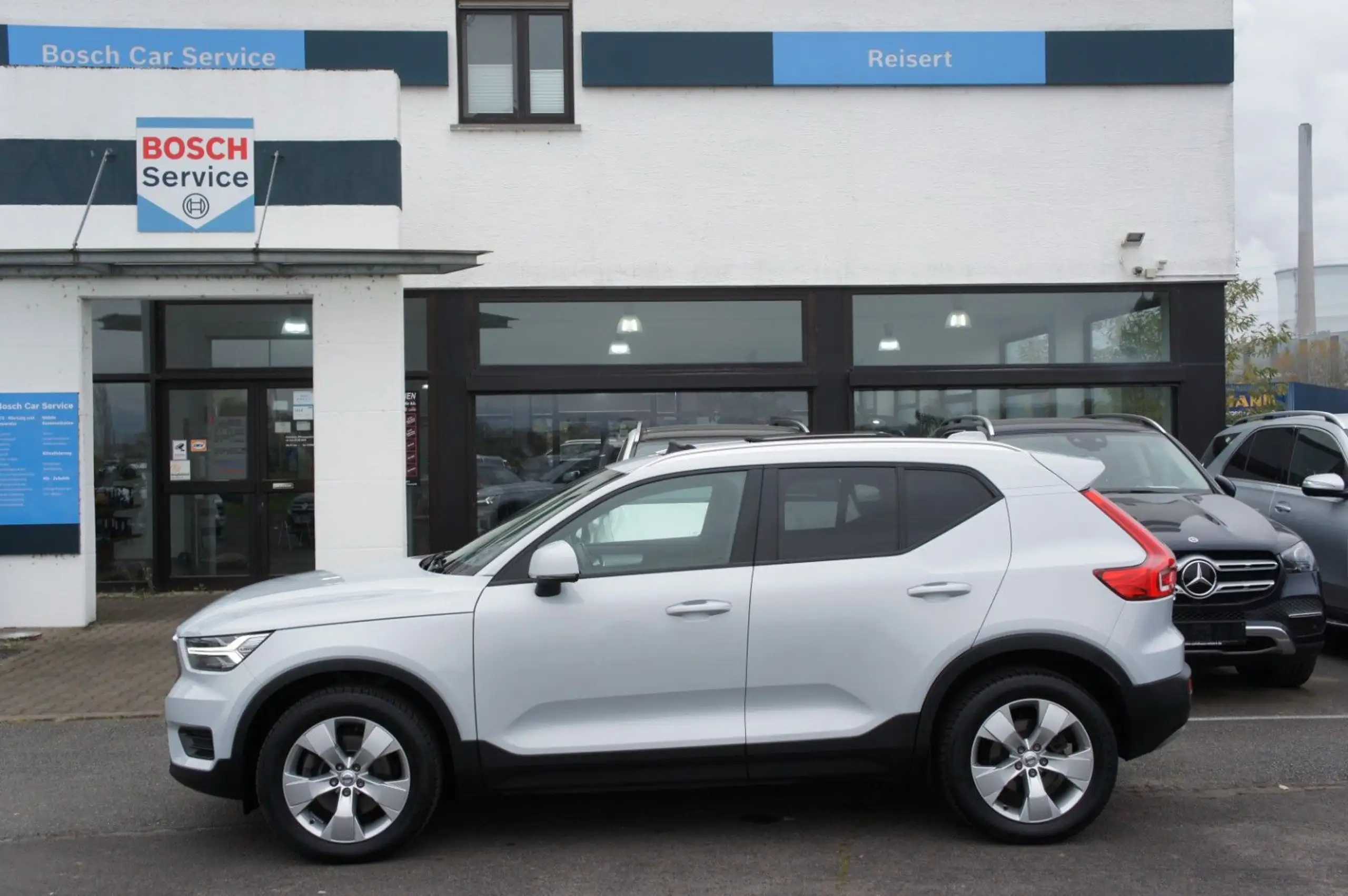 Volvo - XC40