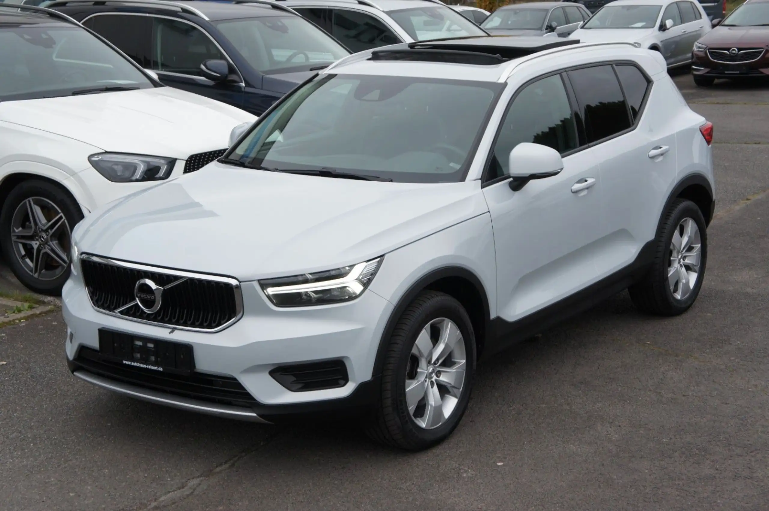 Volvo - XC40