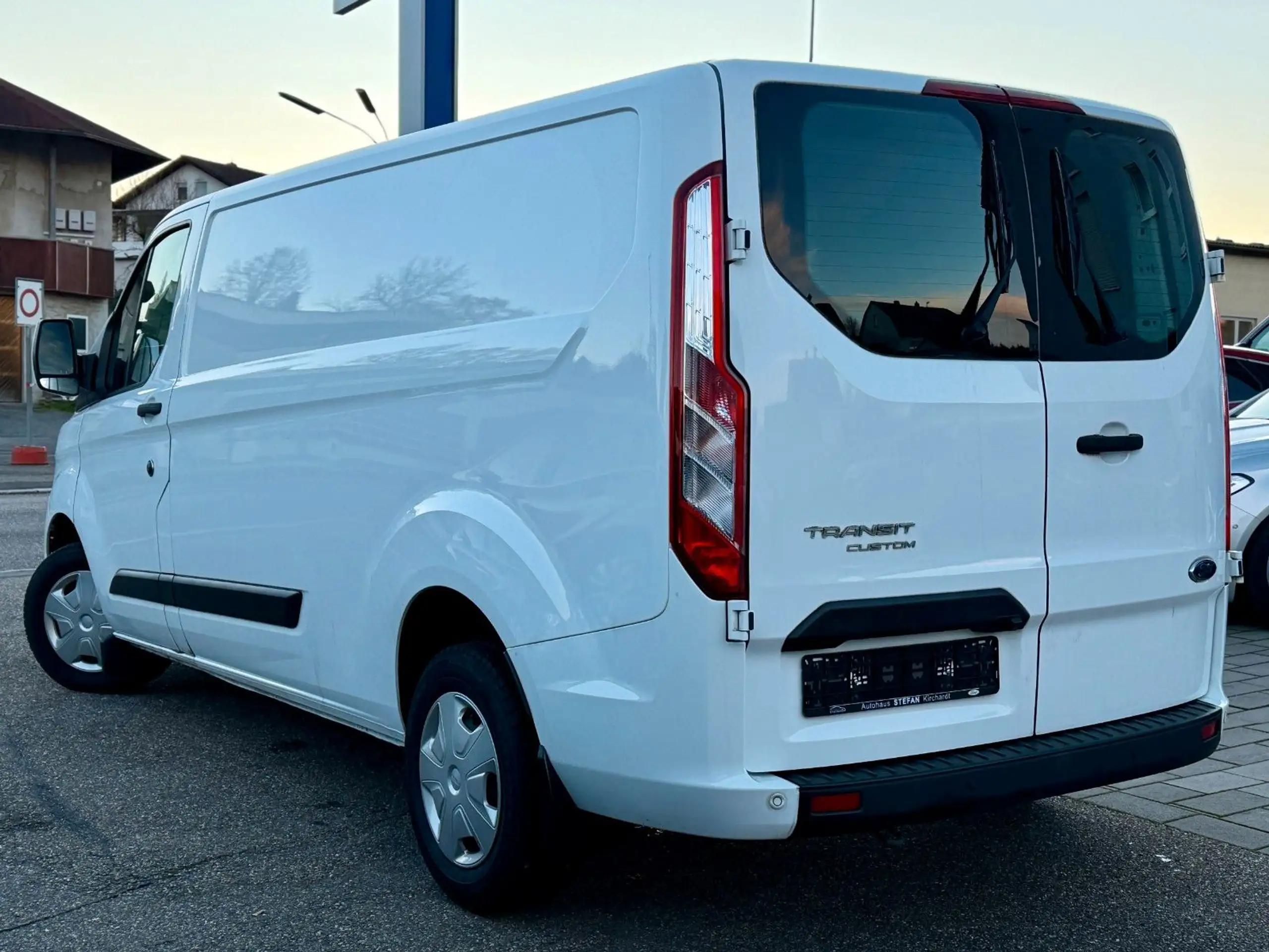 Ford - Transit Custom