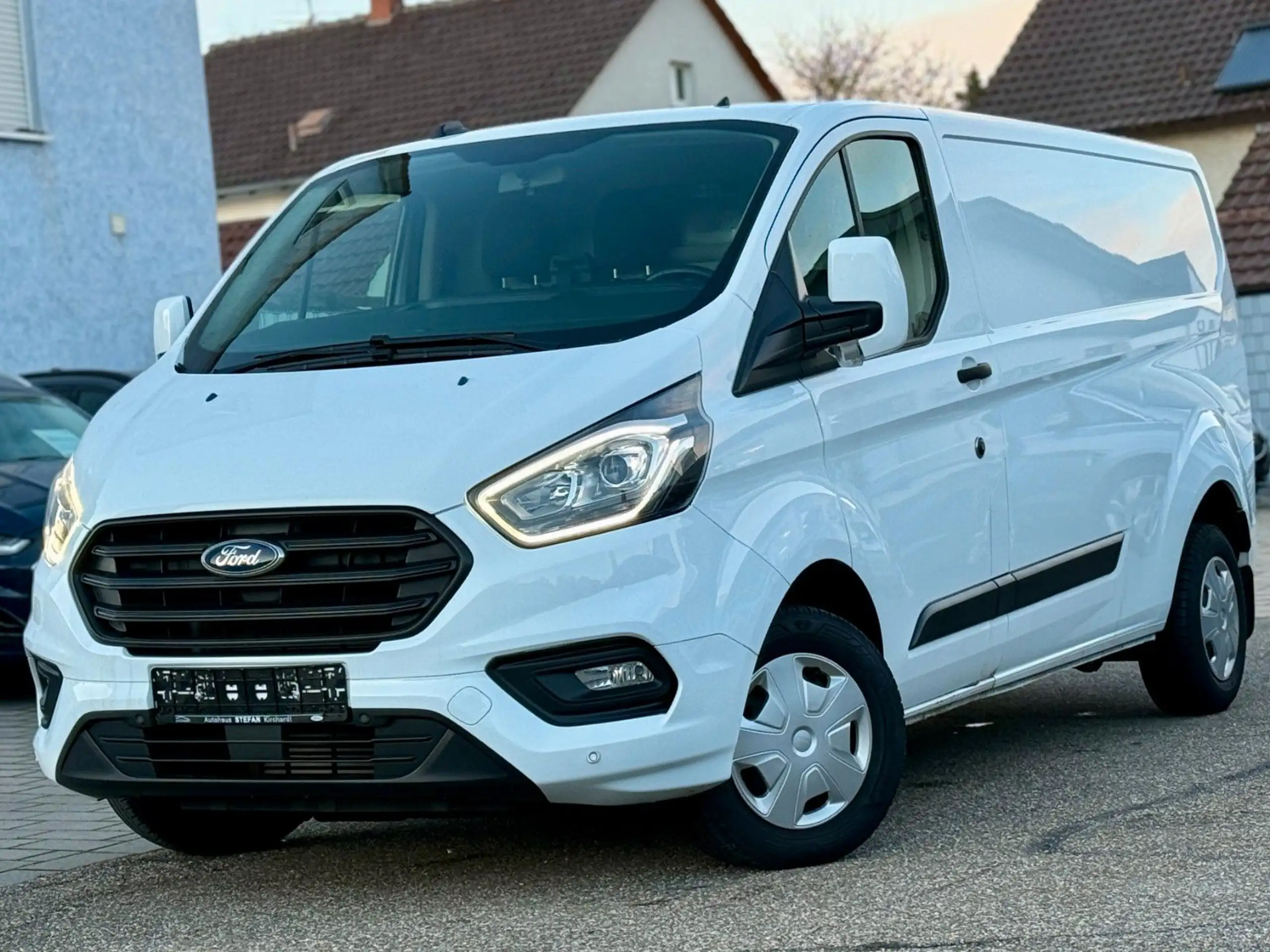 Ford - Transit Custom