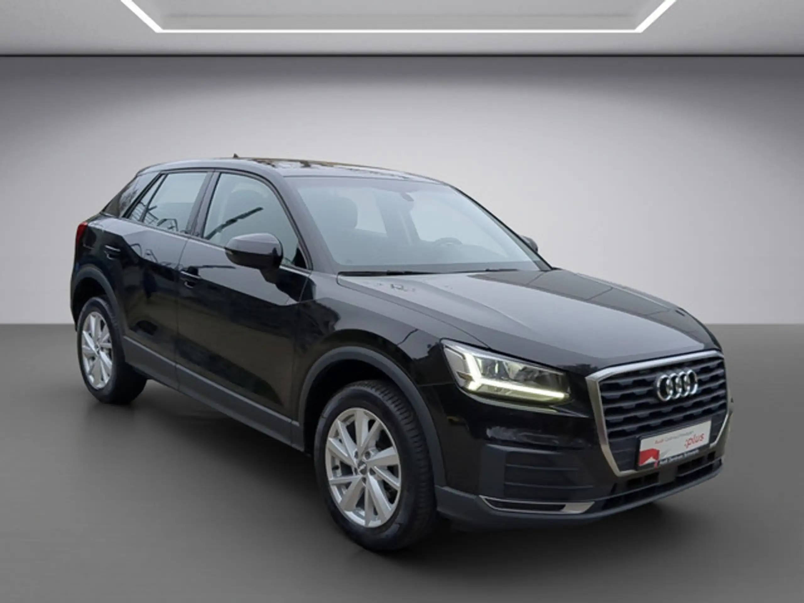 Audi - Q2