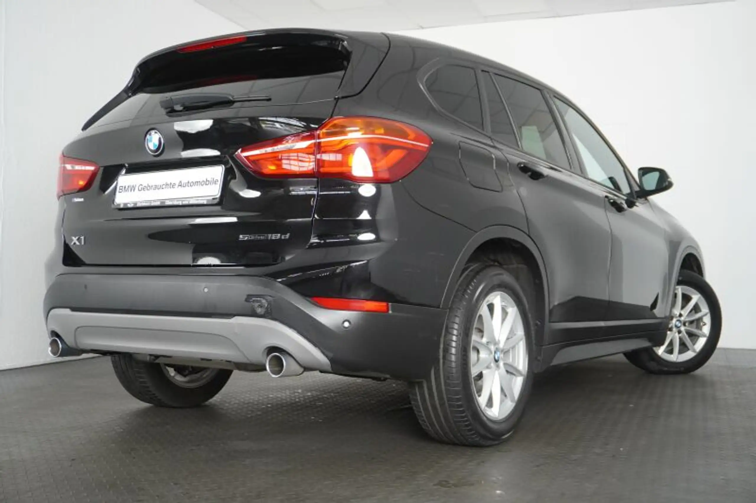 BMW - X1