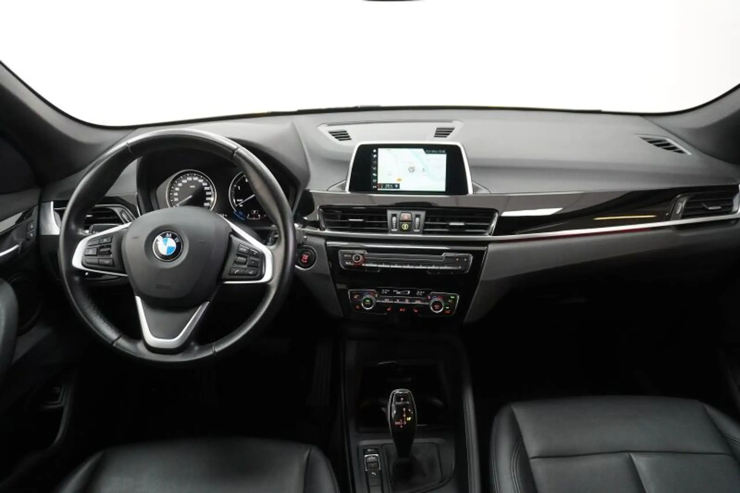 BMW - X1