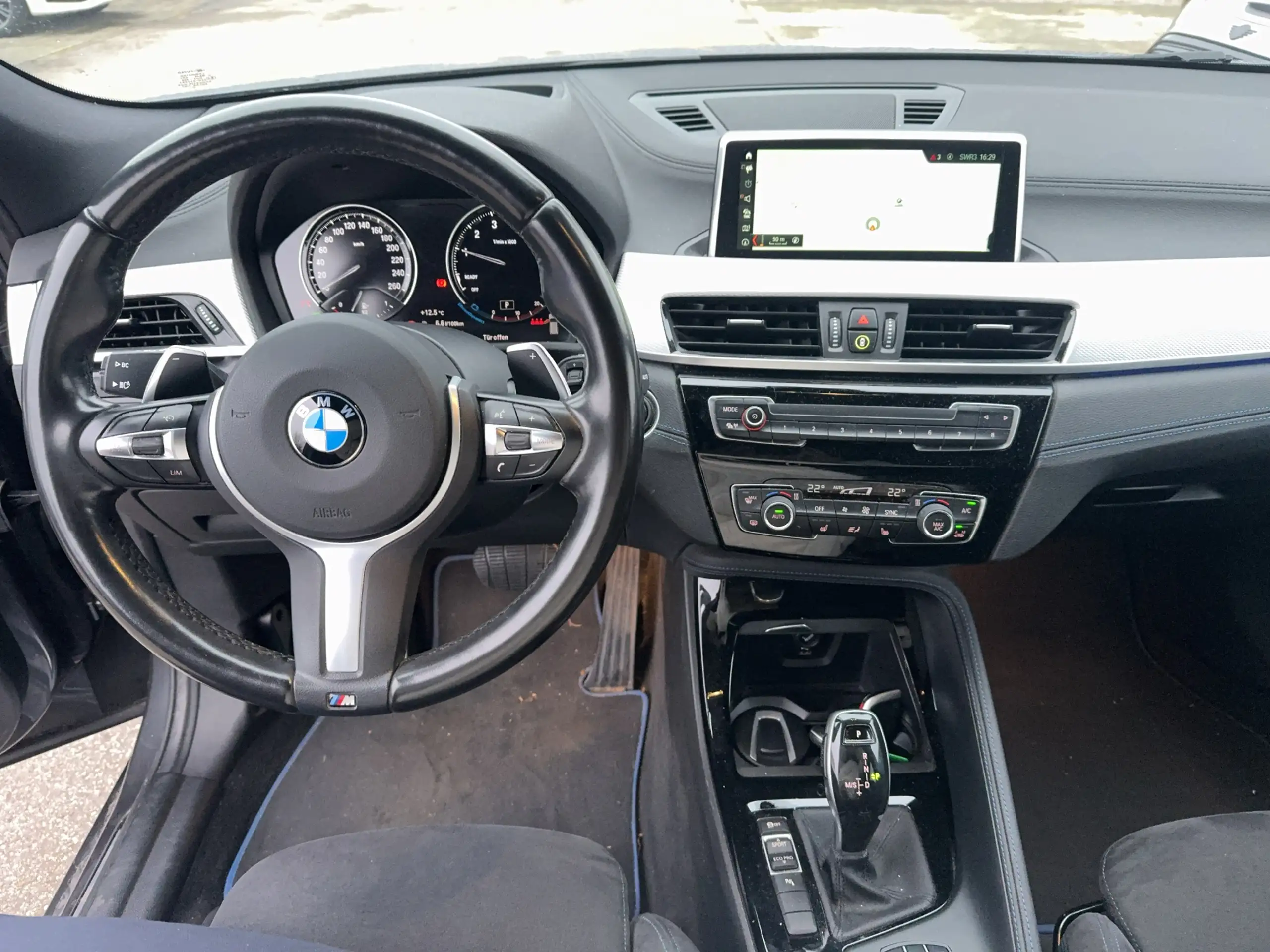 BMW - X2