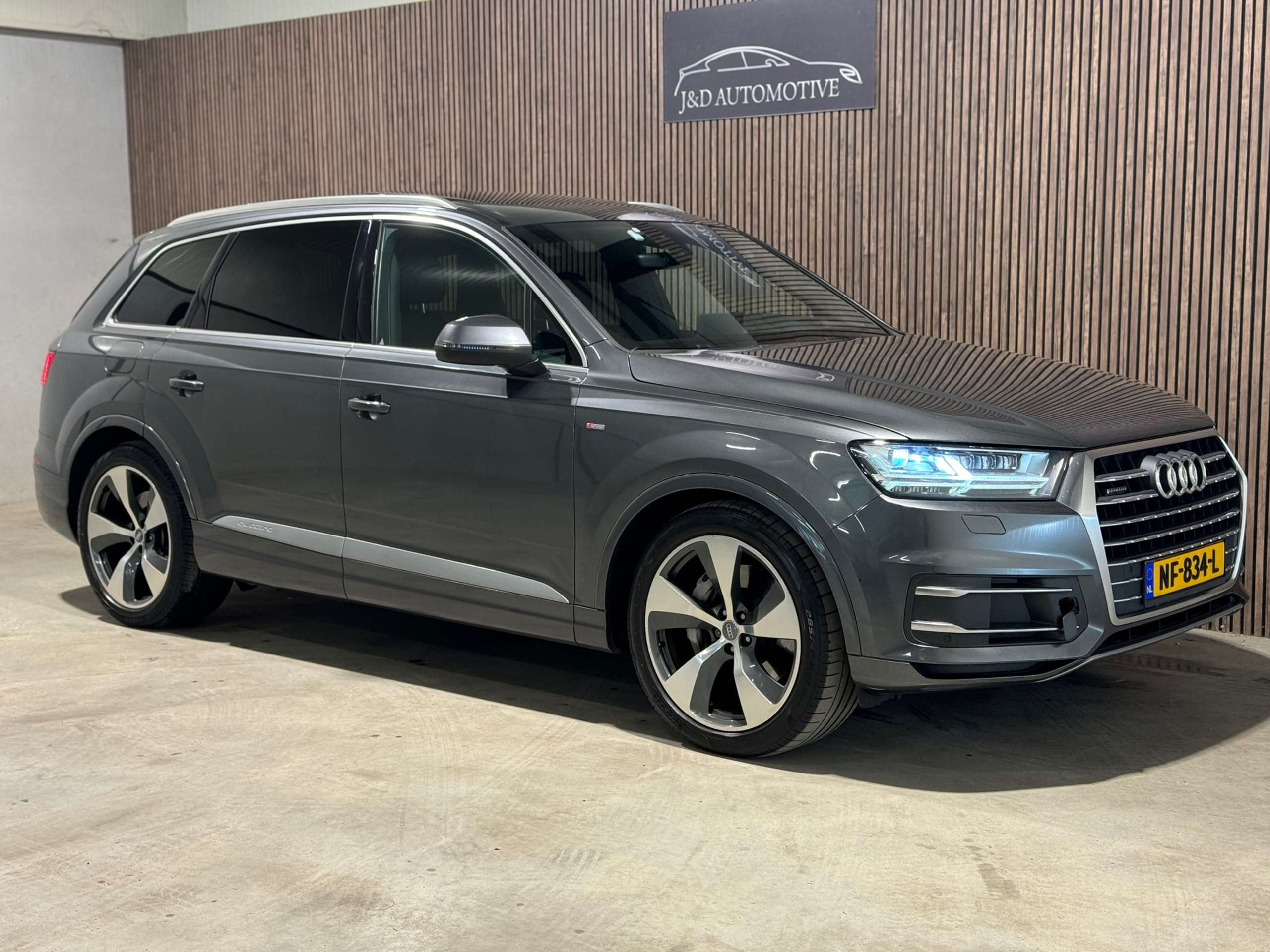 Audi - Q7