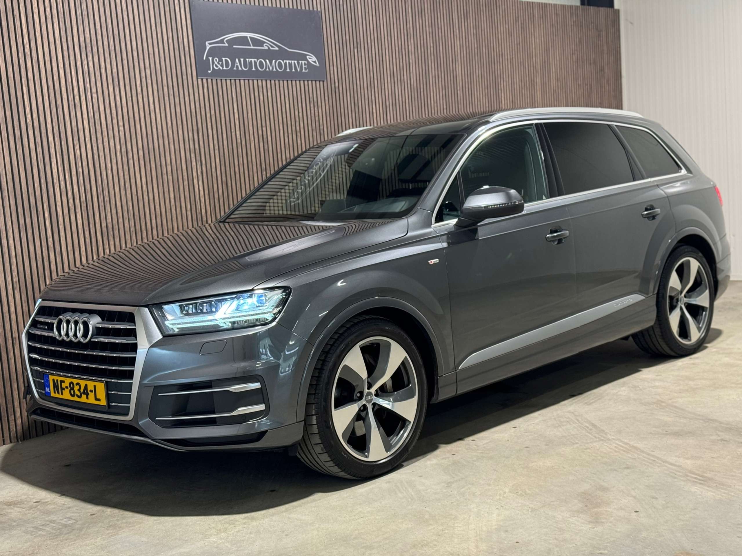 Audi - Q7