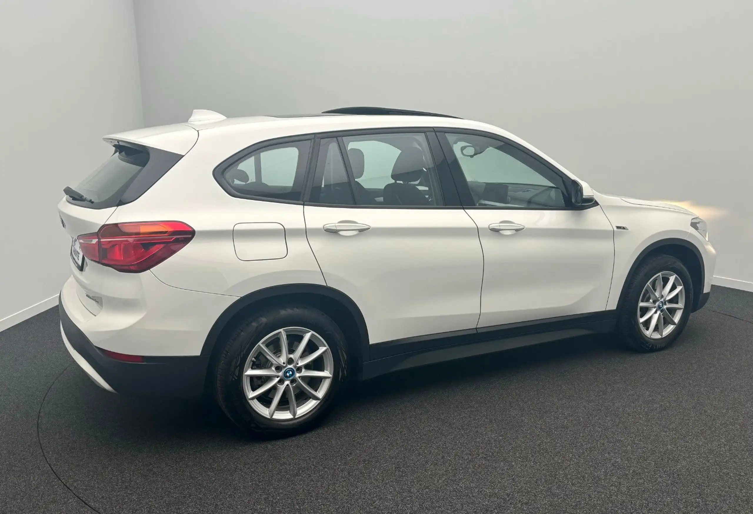 BMW - X1