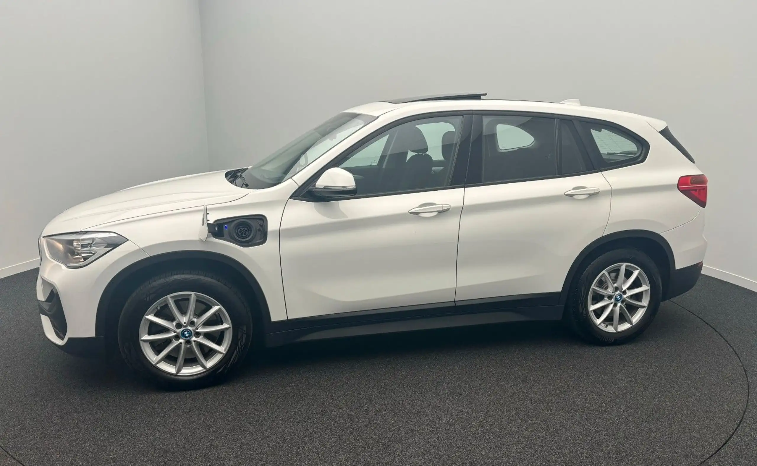 BMW - X1