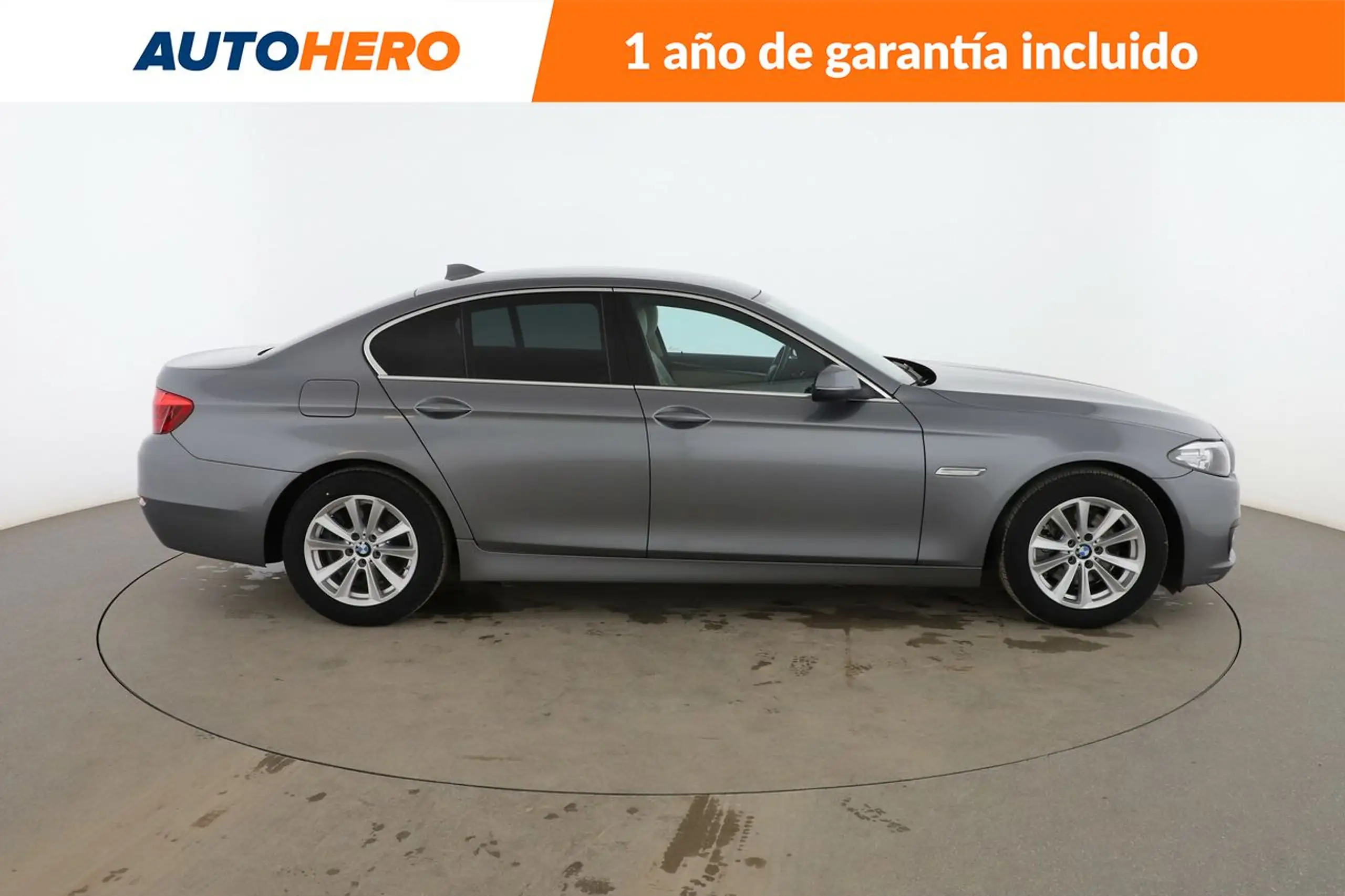 BMW - 520