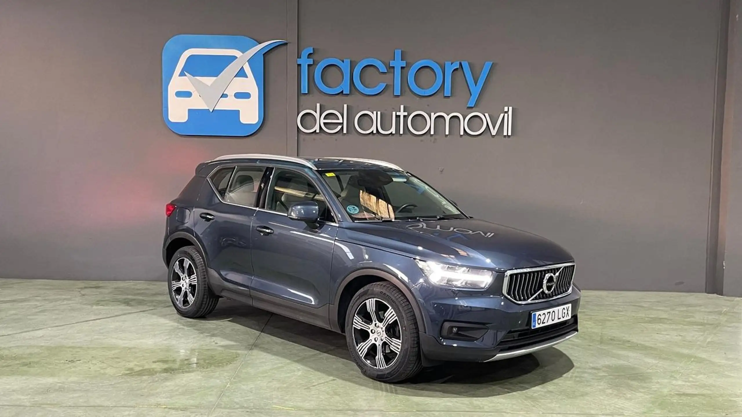 Volvo - XC40