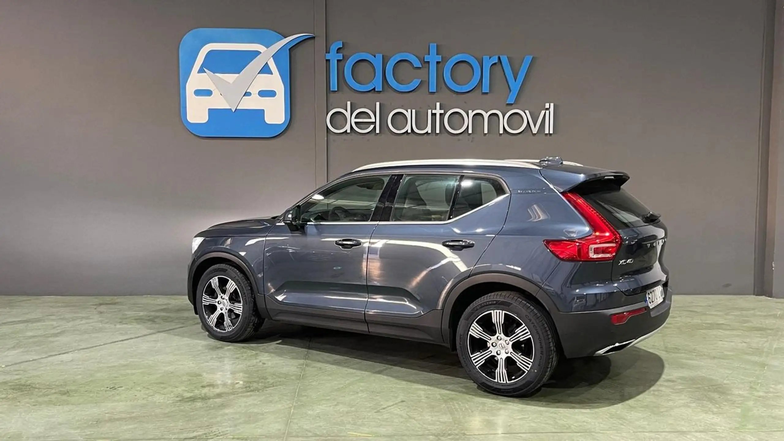 Volvo - XC40