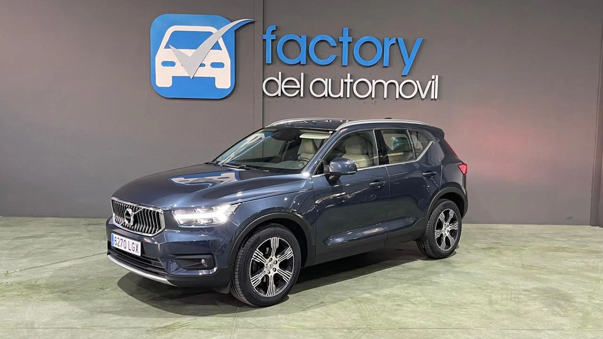 Volvo - XC40