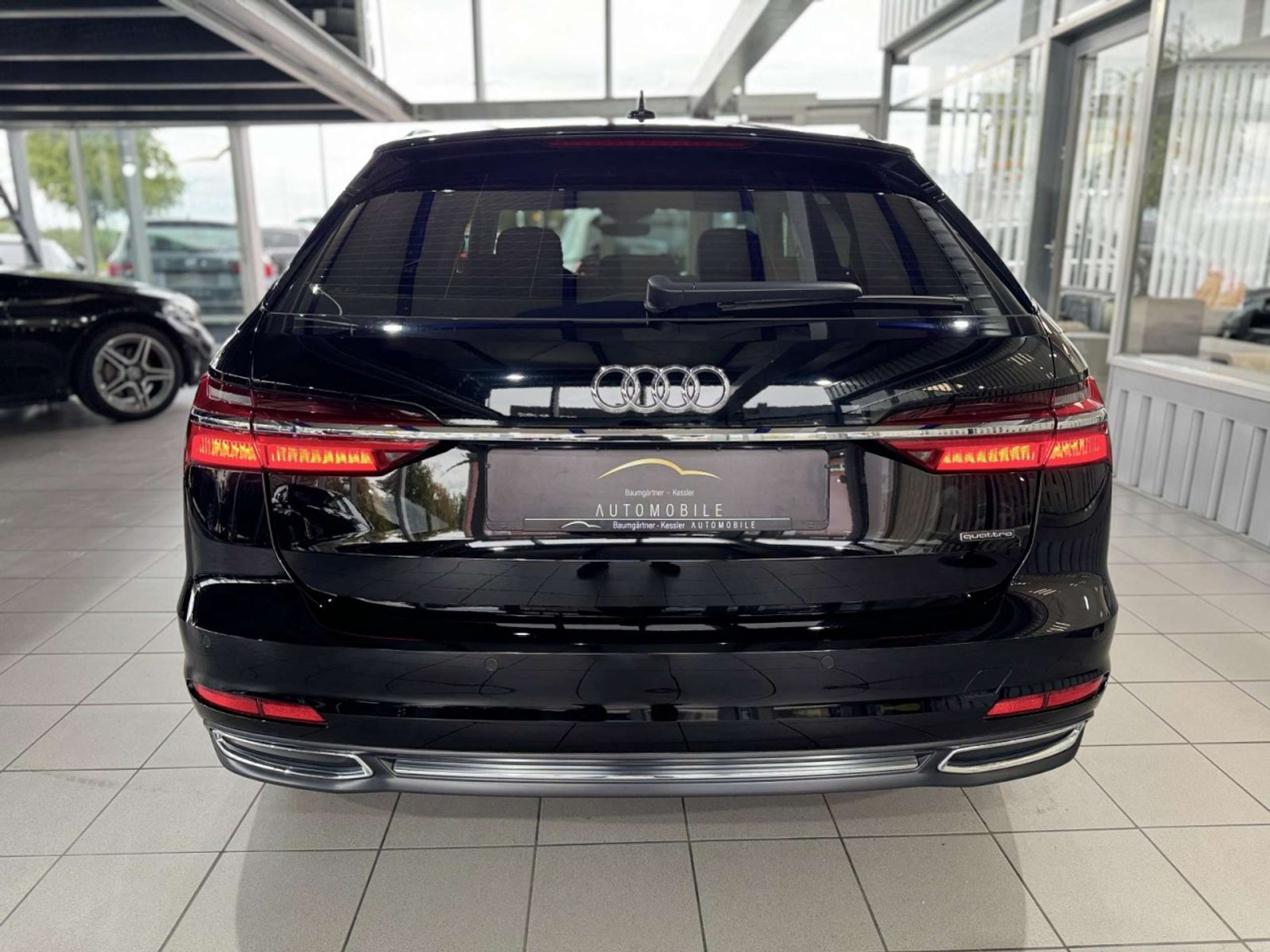 Audi - A6