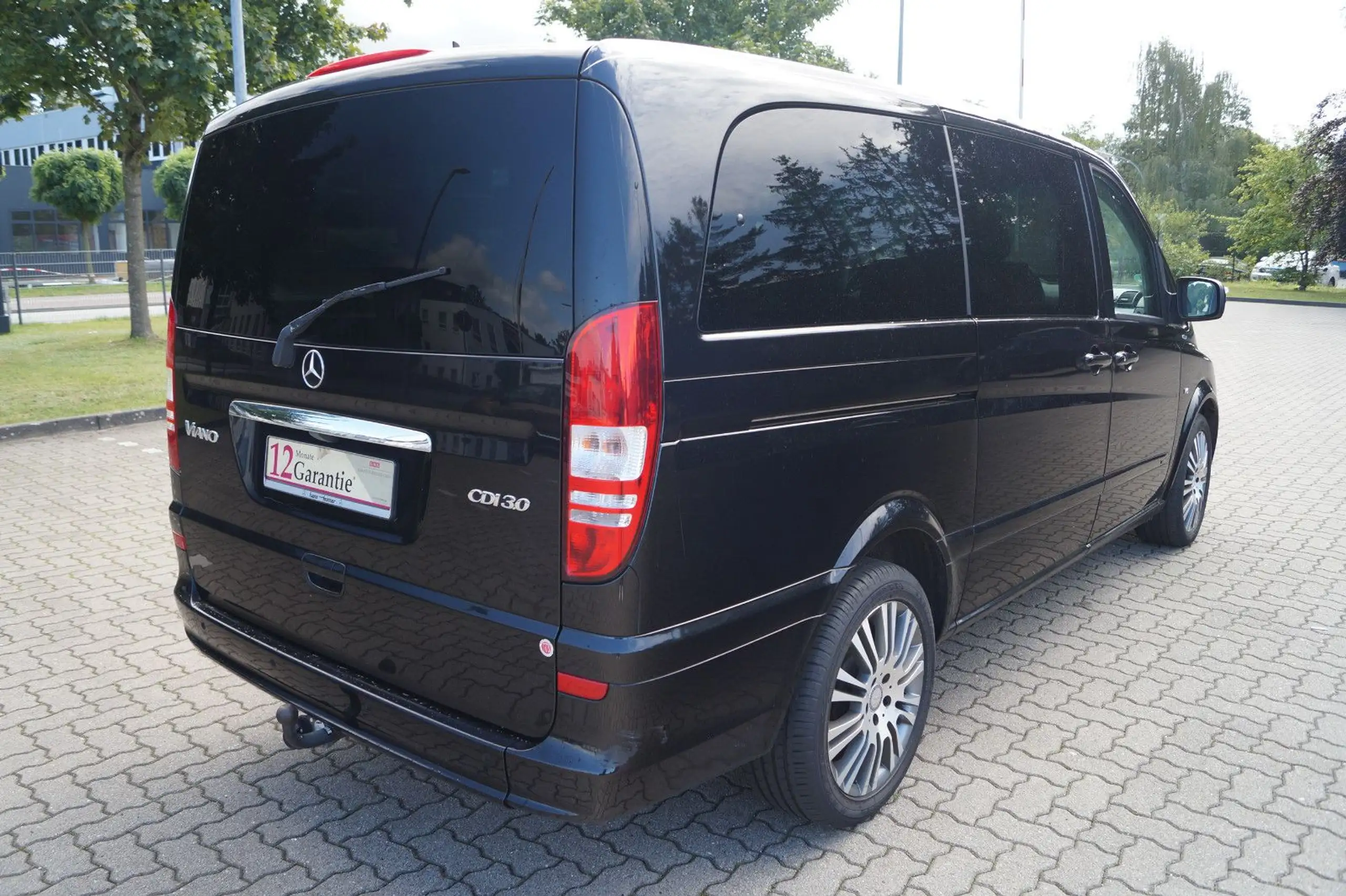 Mercedes-Benz - Viano