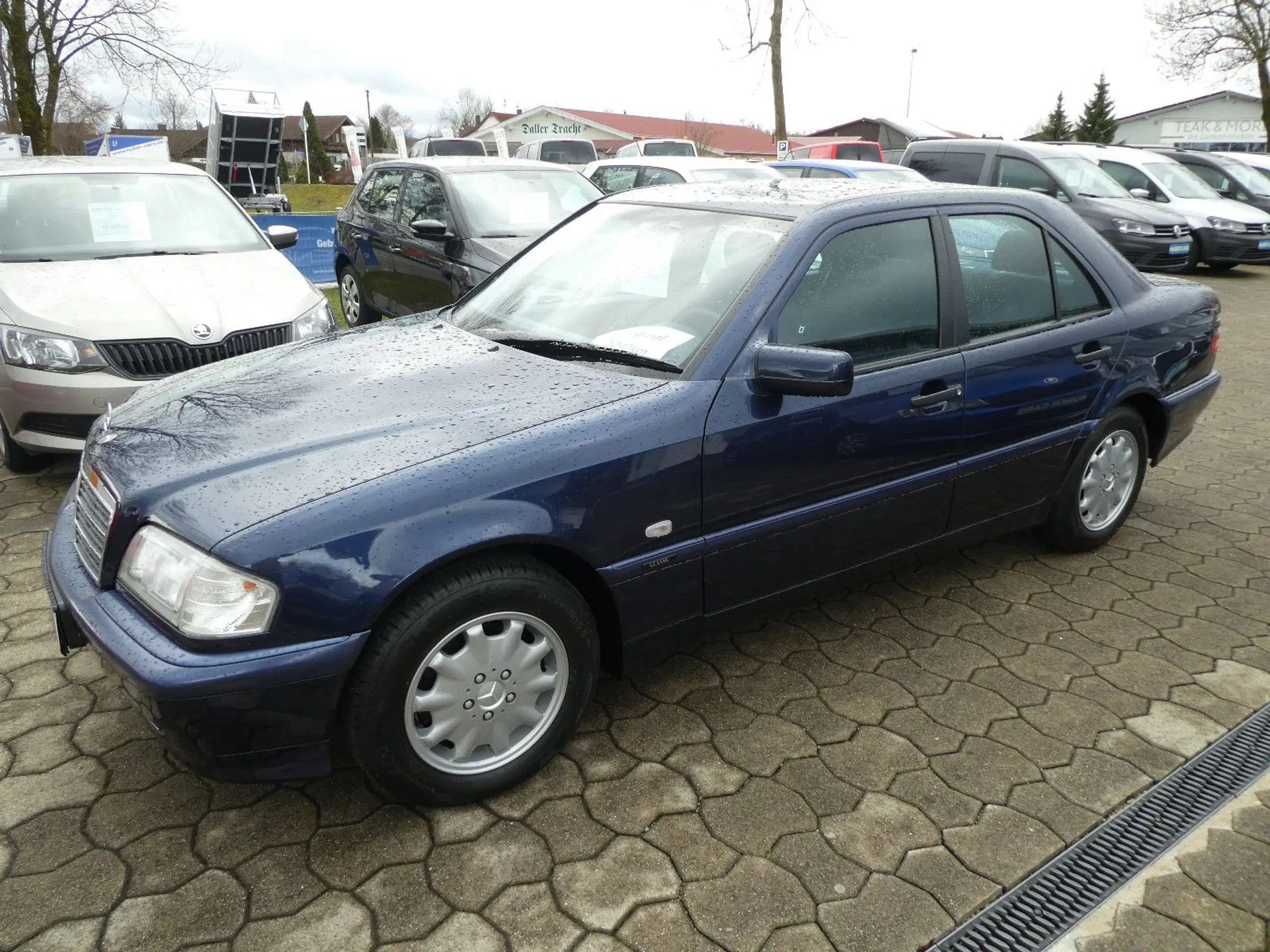 Mercedes-Benz - C 180